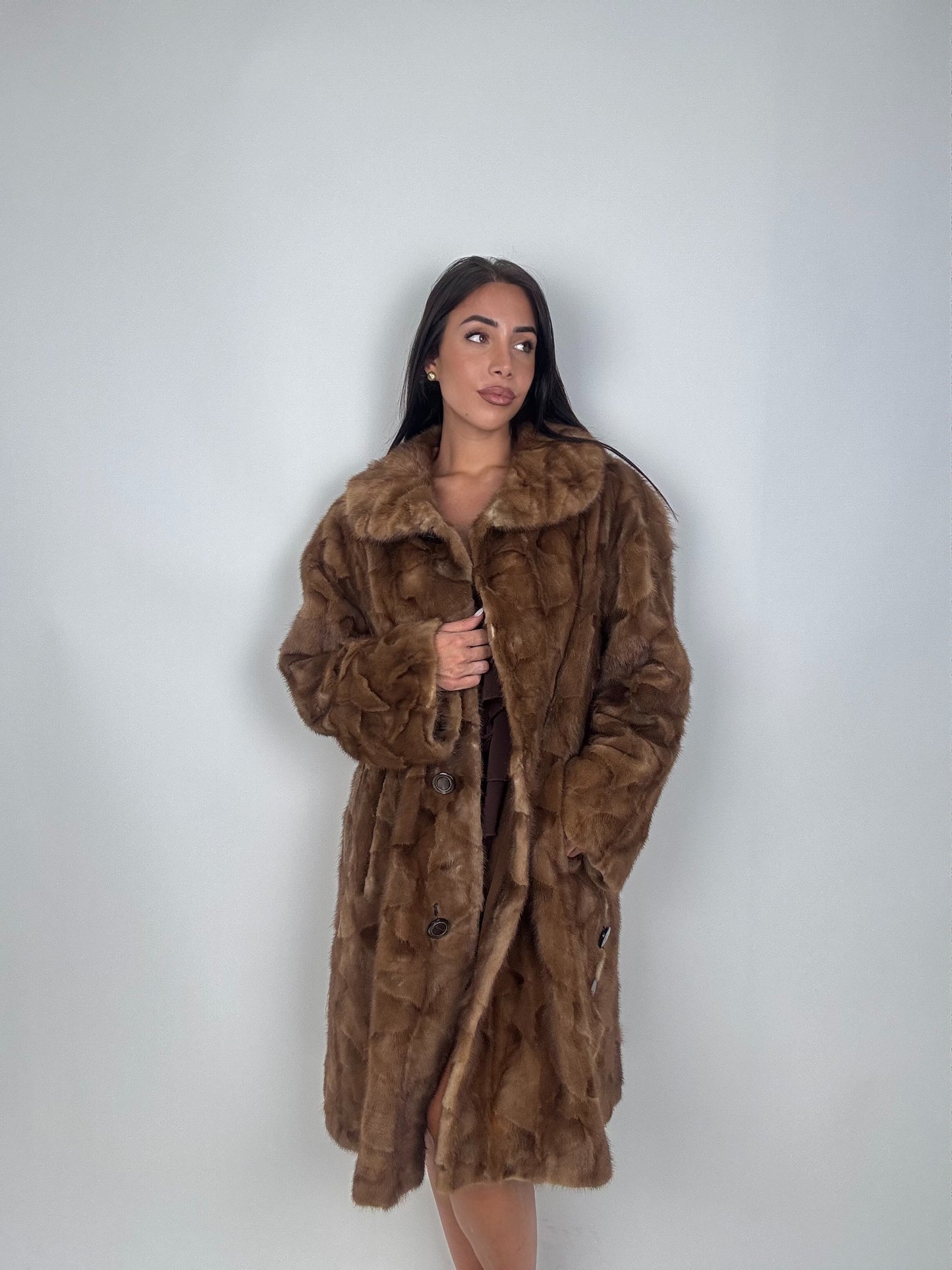 Cappotto in visone N669