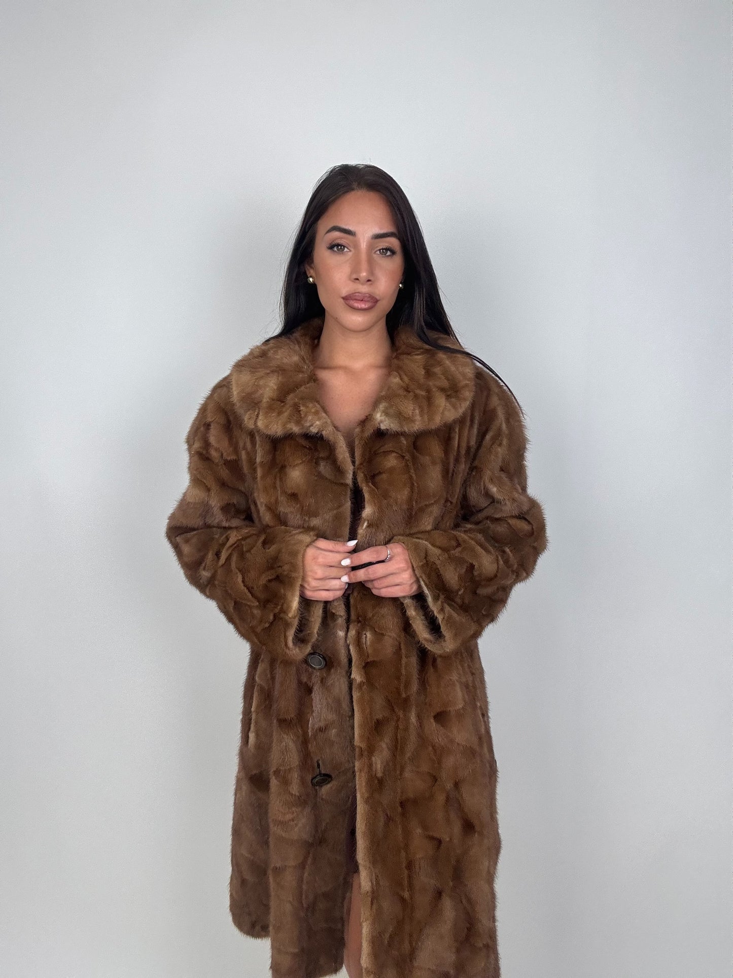 Cappotto in visone N669