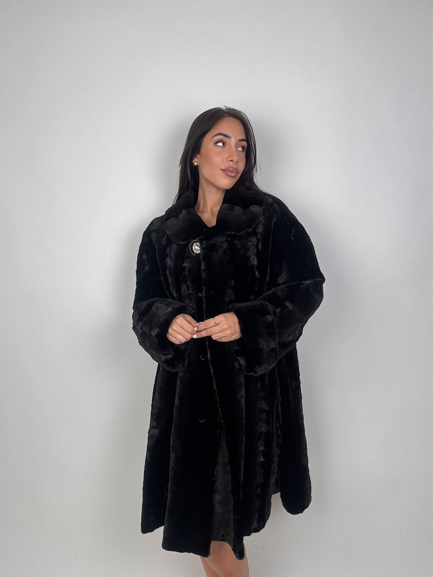 Cappotto in visone N671