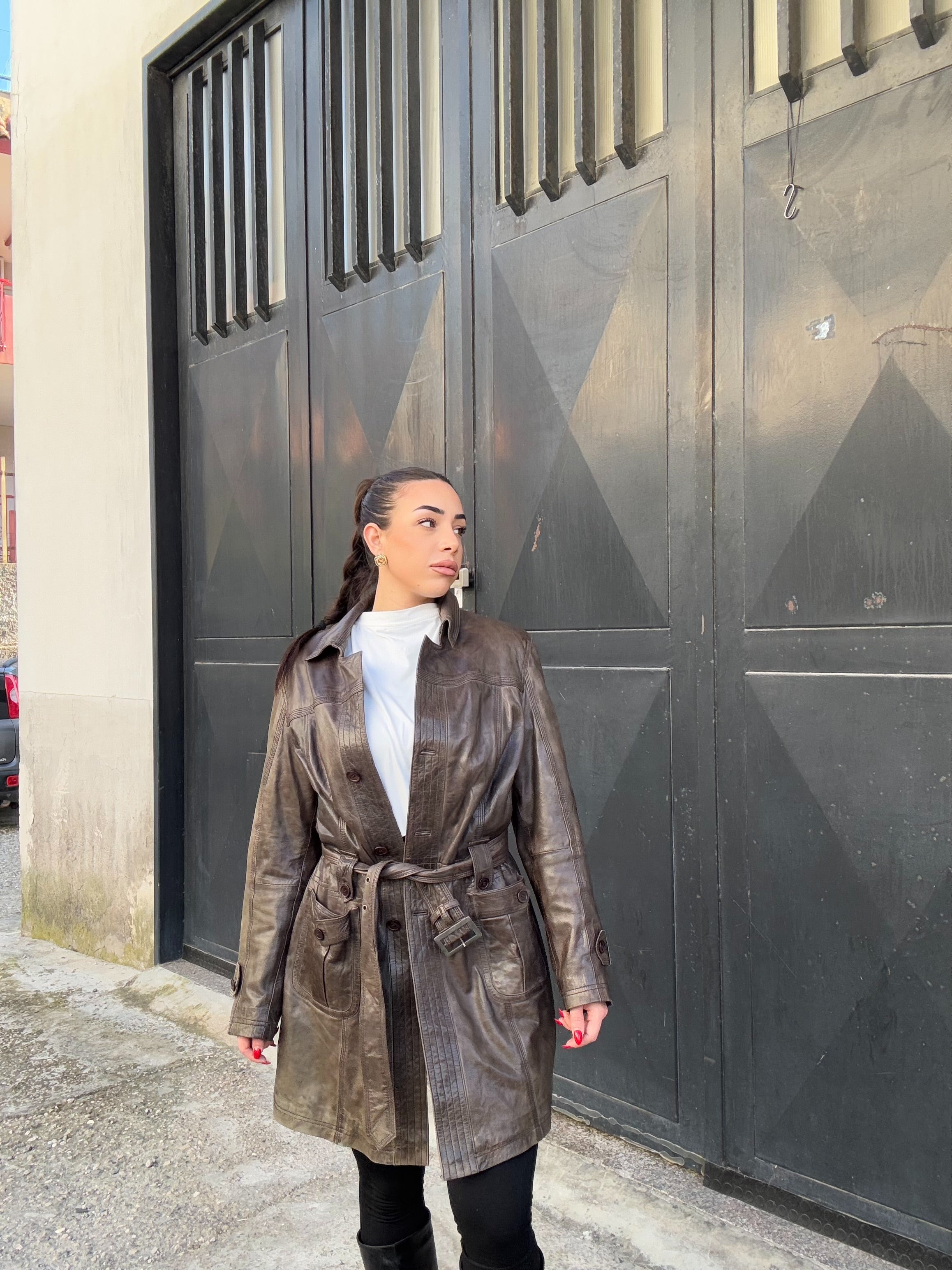 Trench in pelle