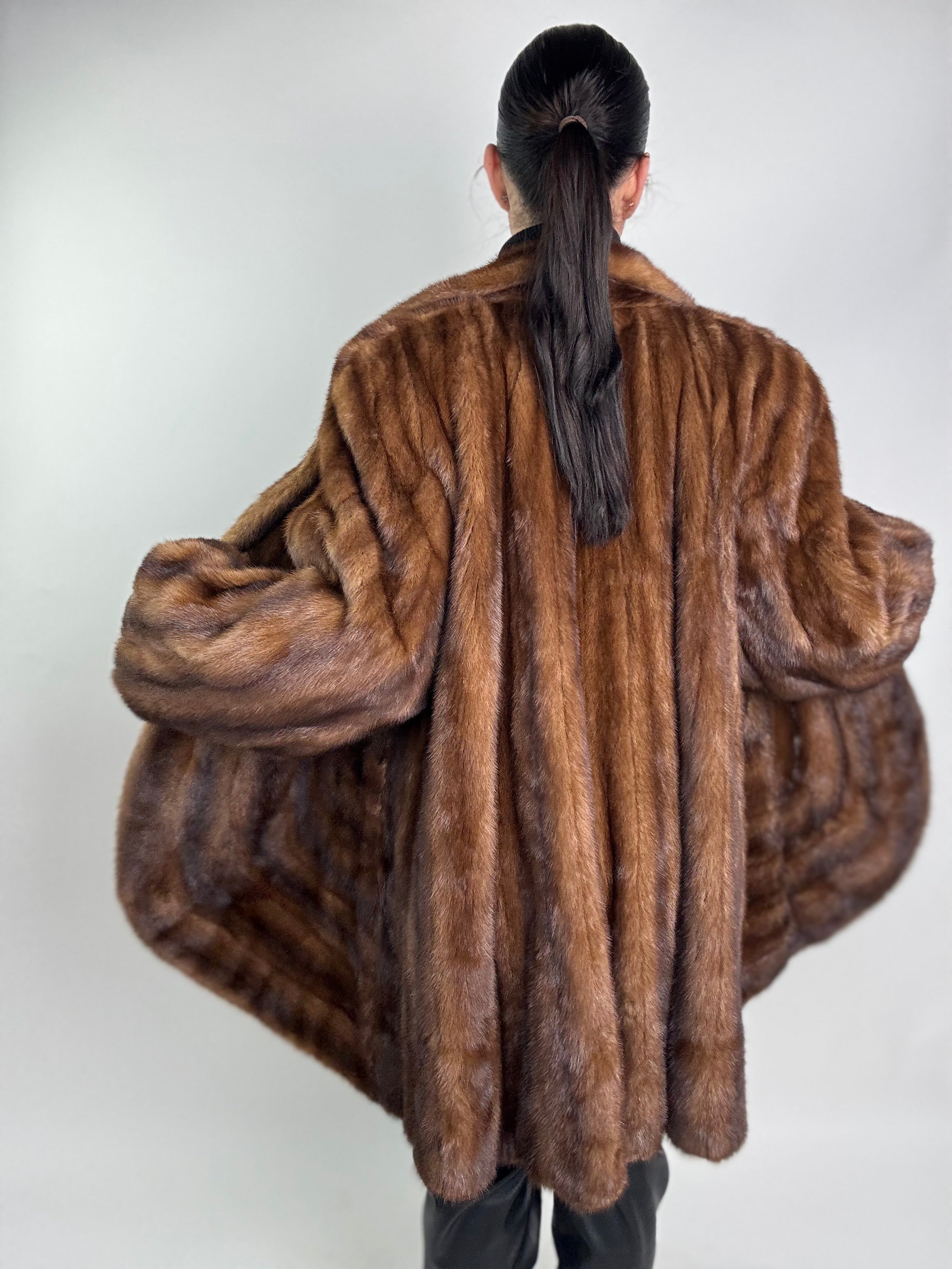 Cappotto in visone N464