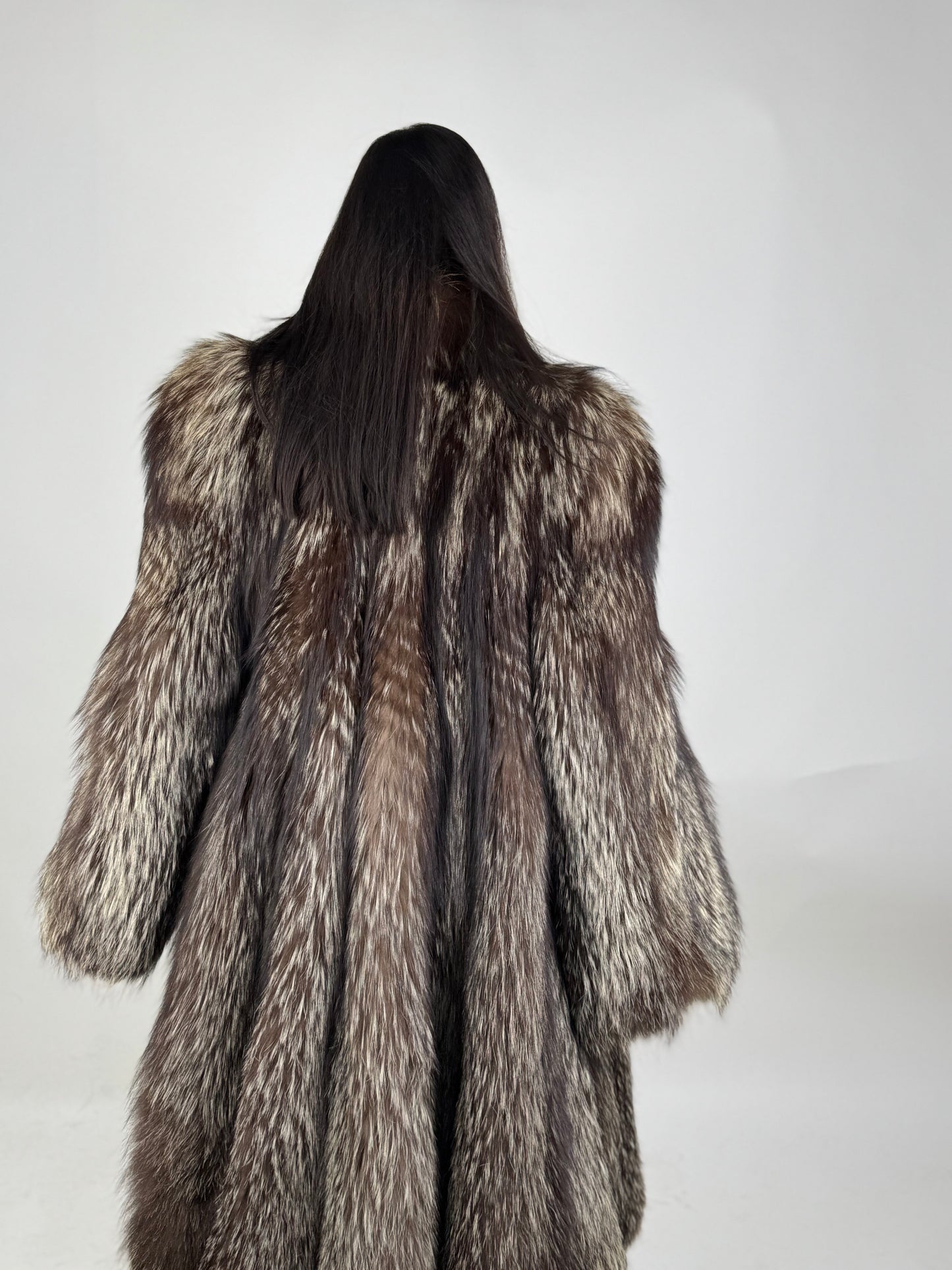 Cappotto in volpe argentata N531