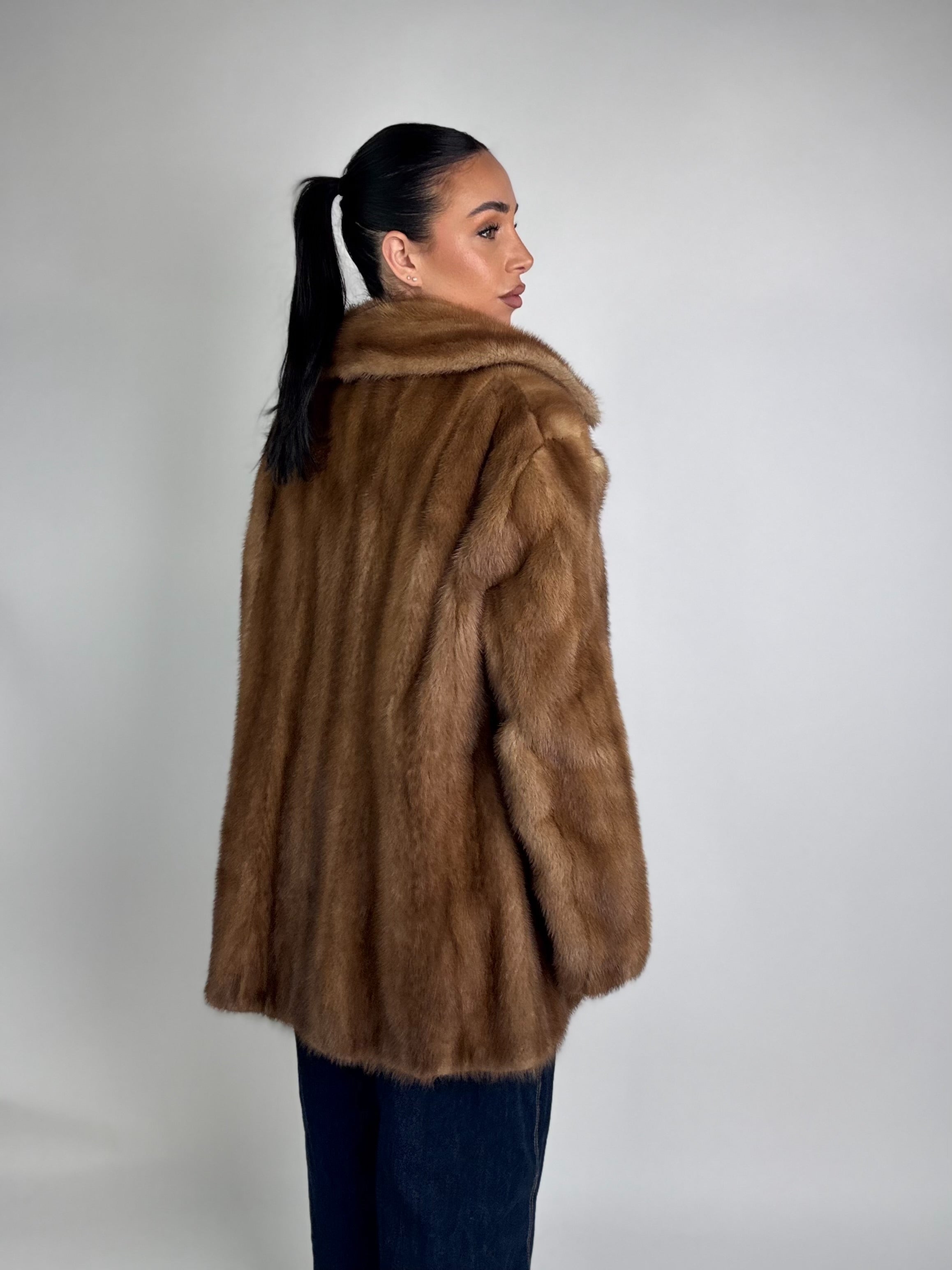 Cappotto in visone N542