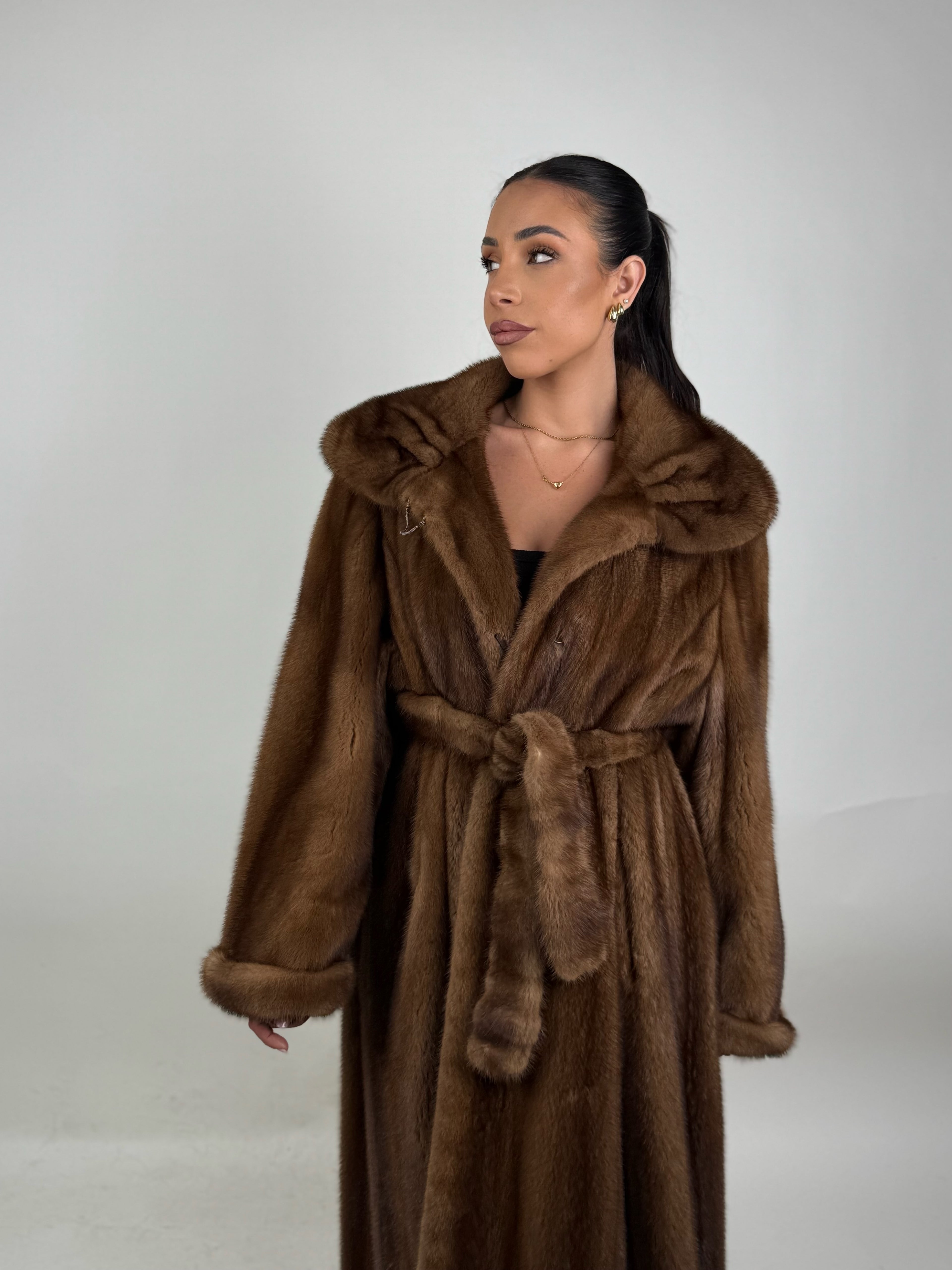 Cappotto in visone N638