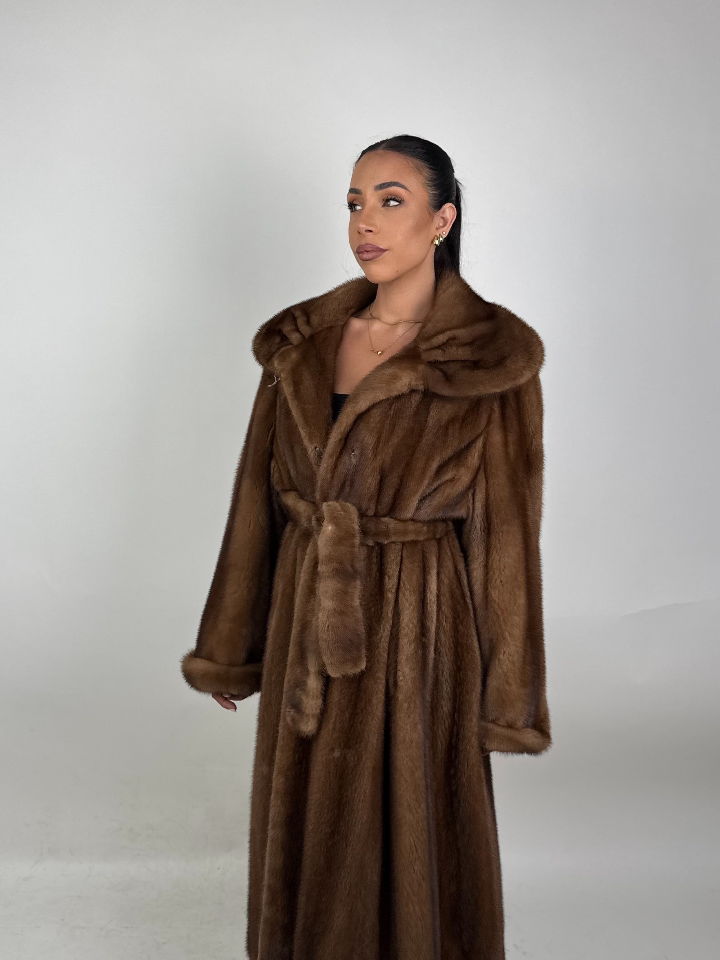 Cappotto in visone N638
