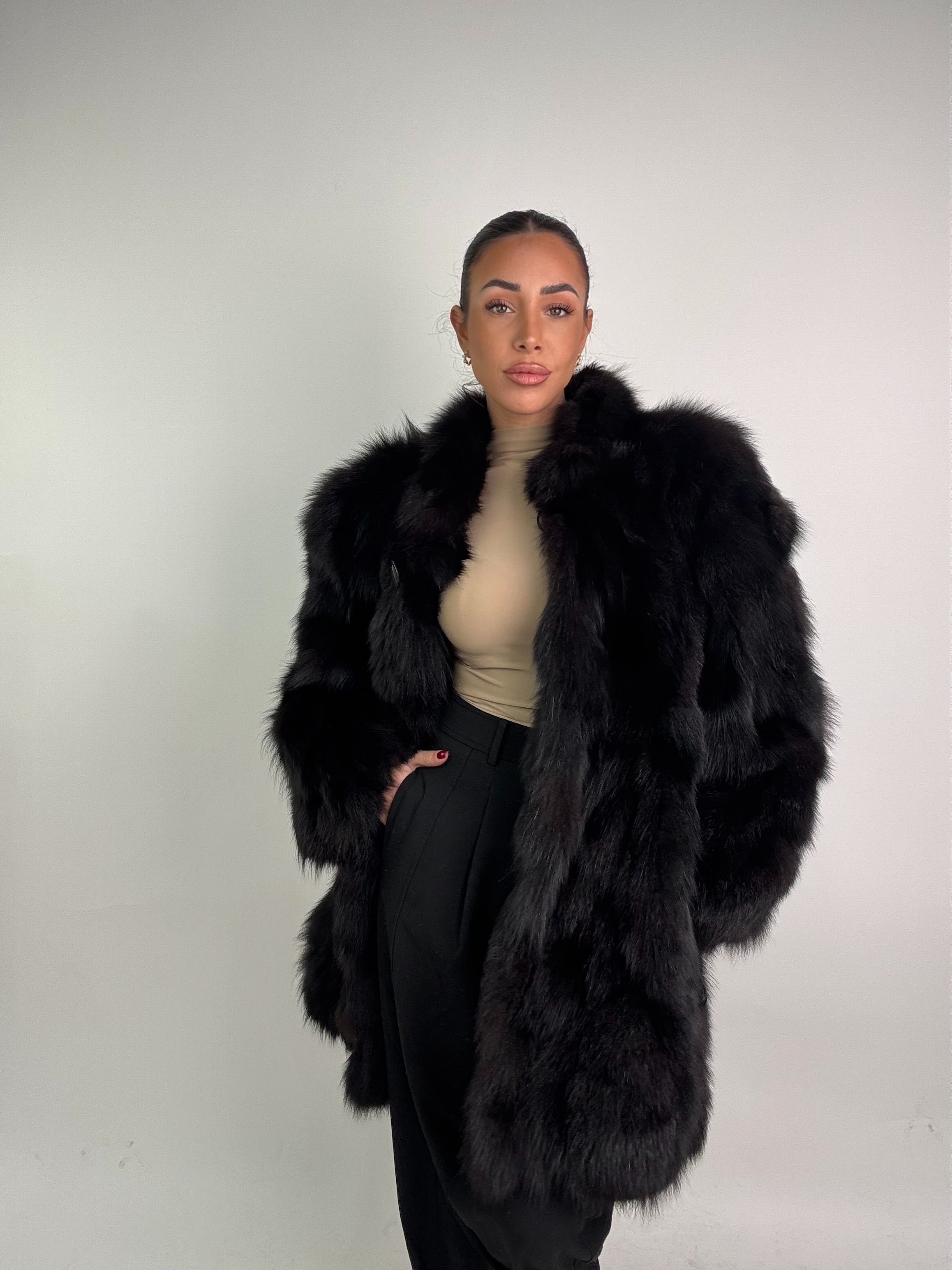 Giacca in volpe total black N51