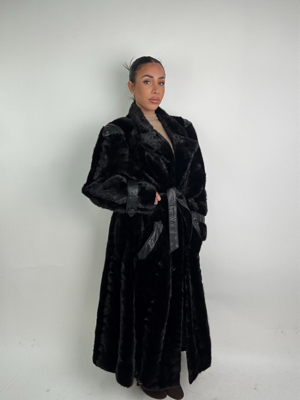 Cappotto in visone N399