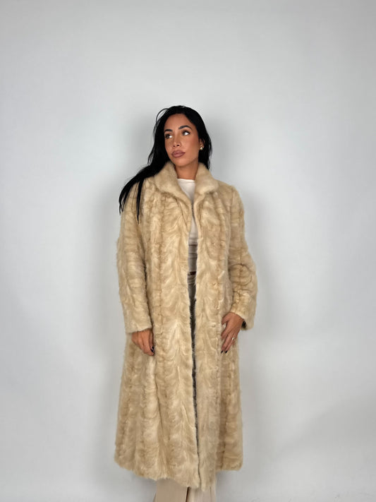 Cappotto in visone N713