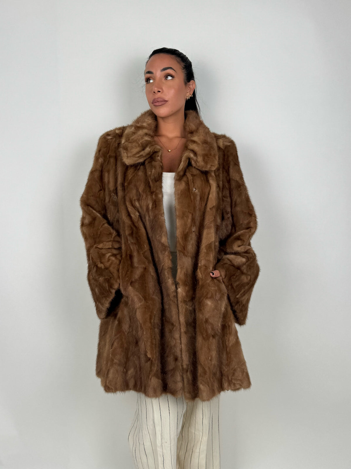 Cappotto in visone N708