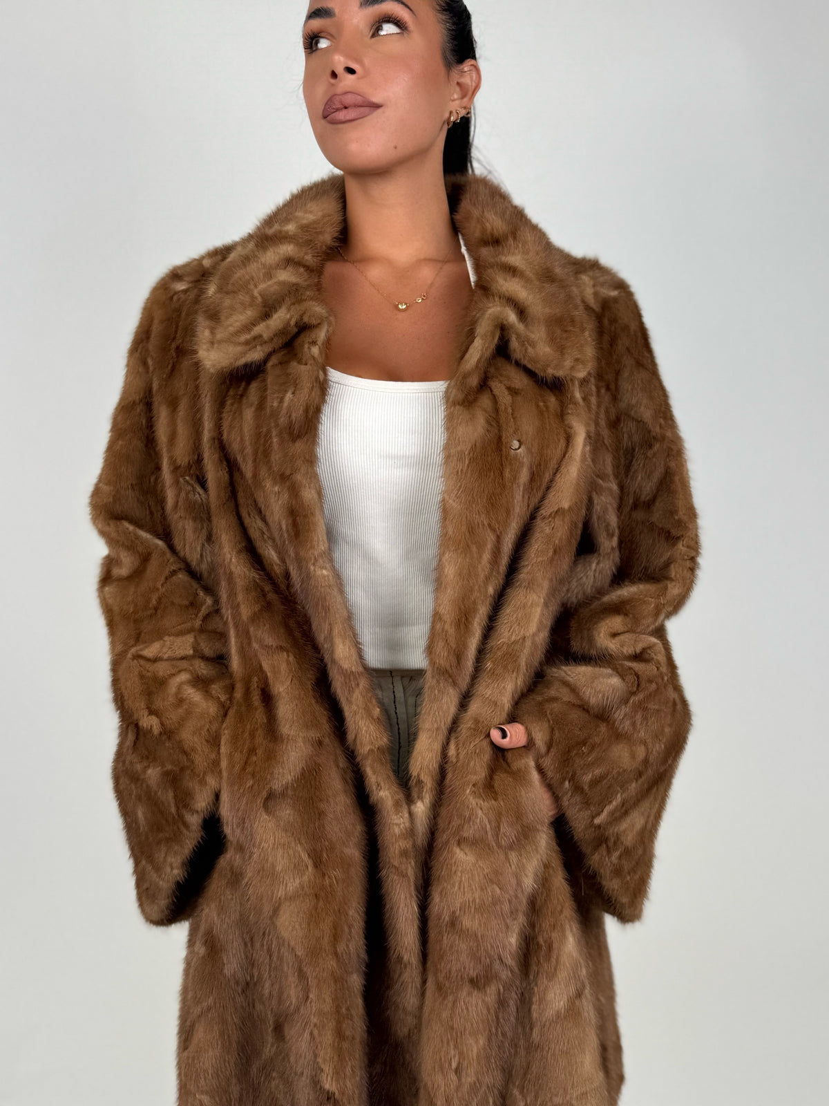 Cappotto in visone N708