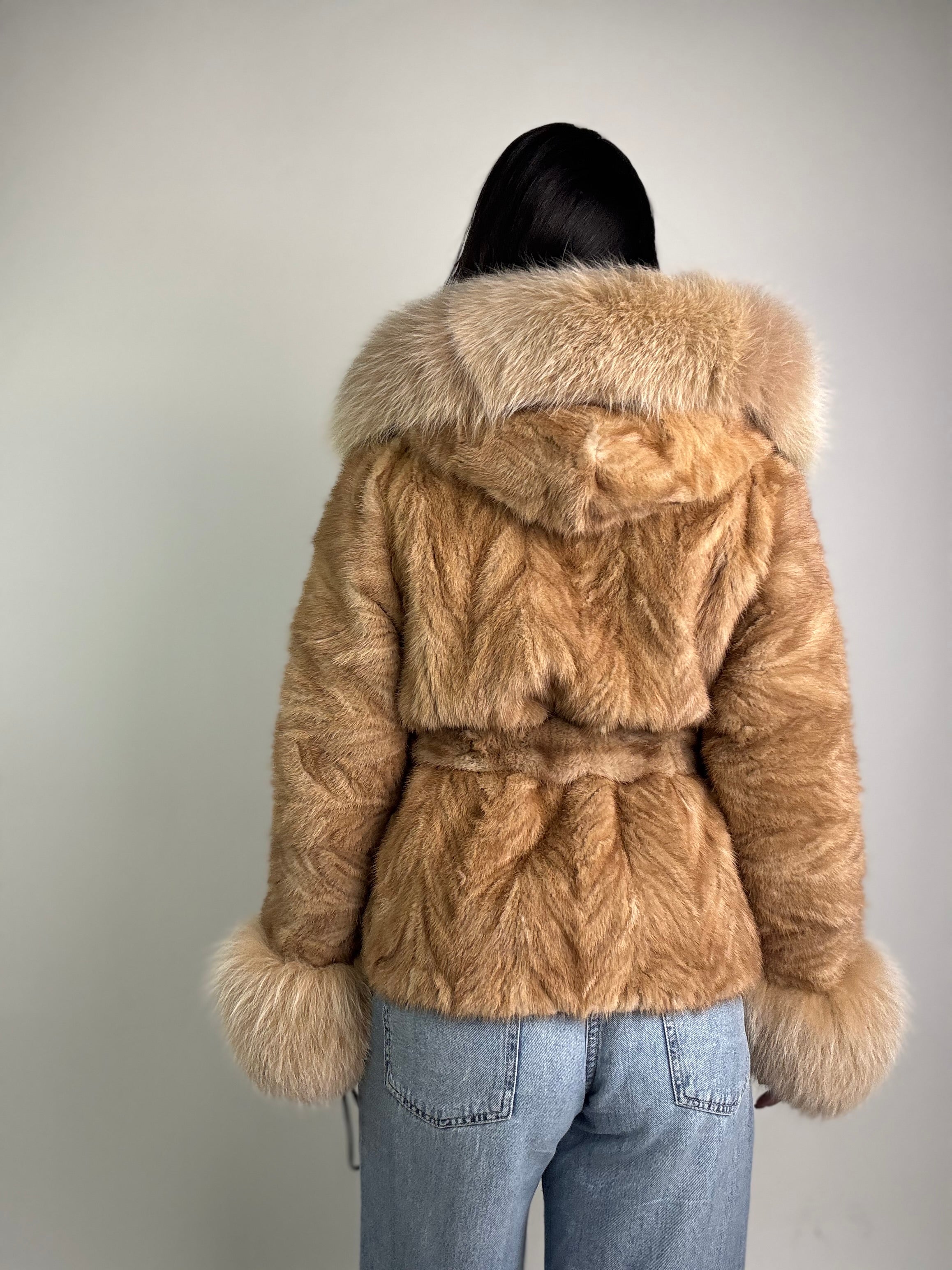 Giacca in visone cintura e cappuccio N231