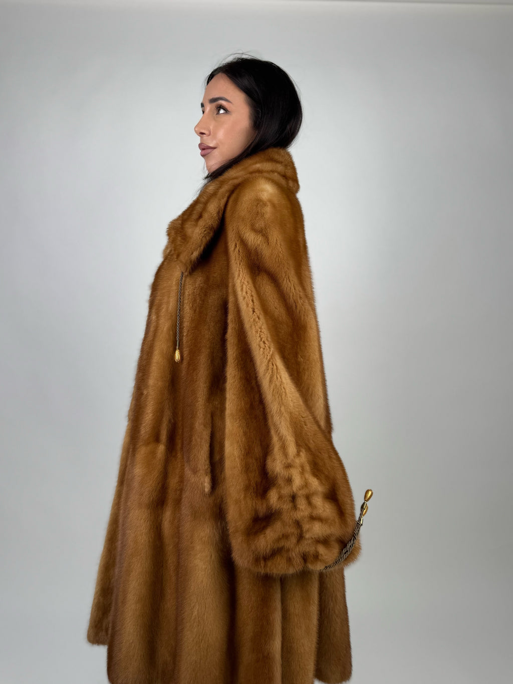 Cappotto in visone N672