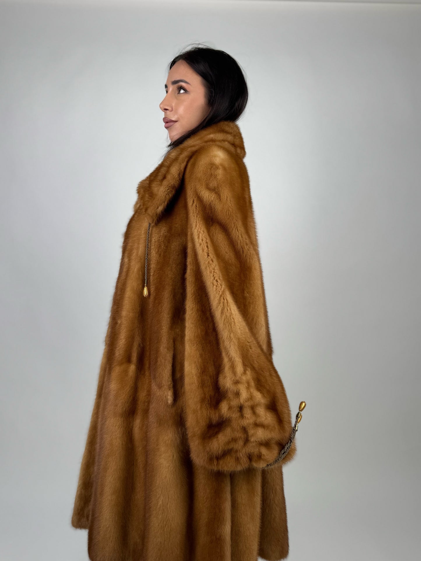 Cappotto in visone N672