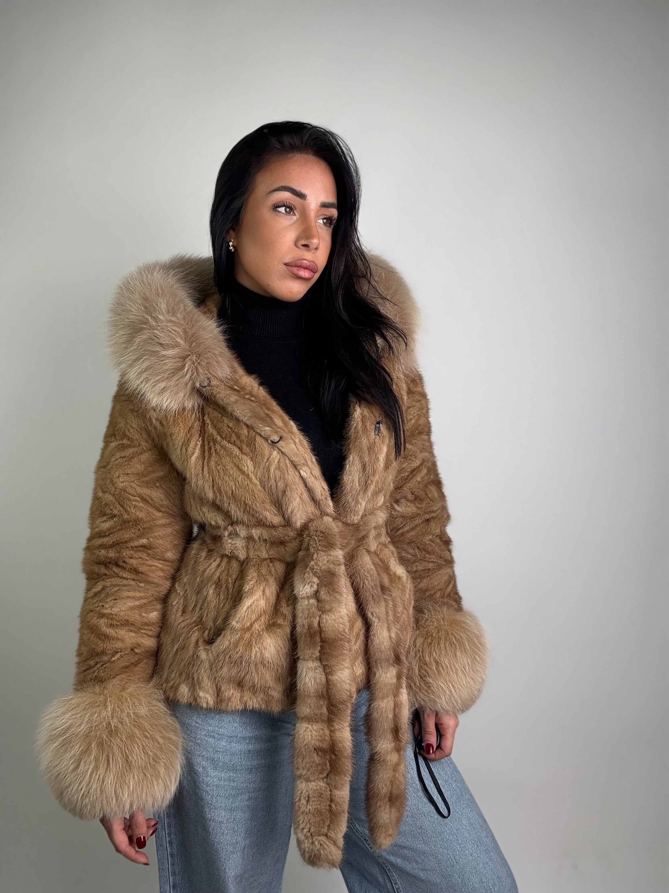 Giacca in visone cintura e cappuccio N231