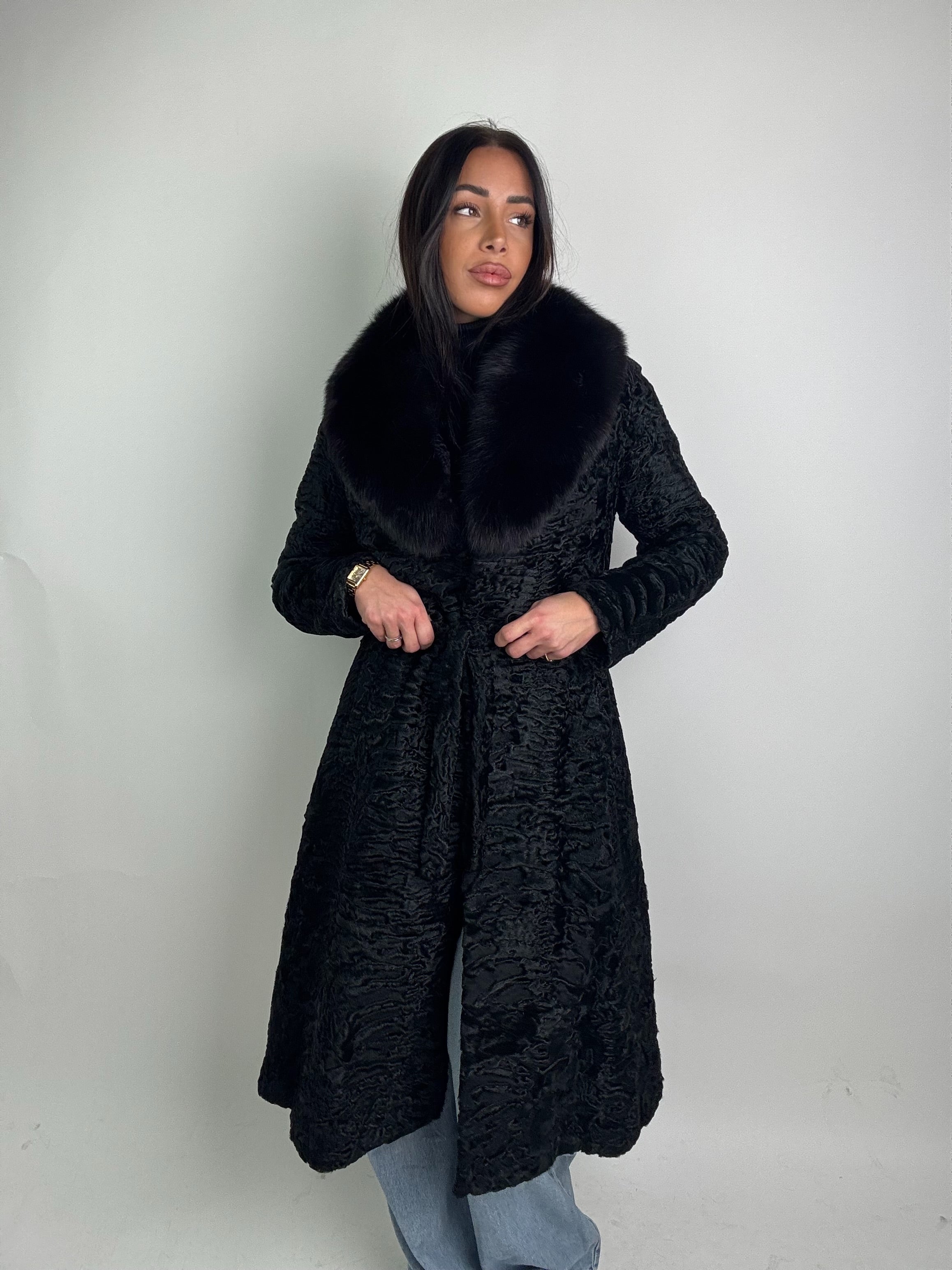 Cappotto in astrakan e volpe N31