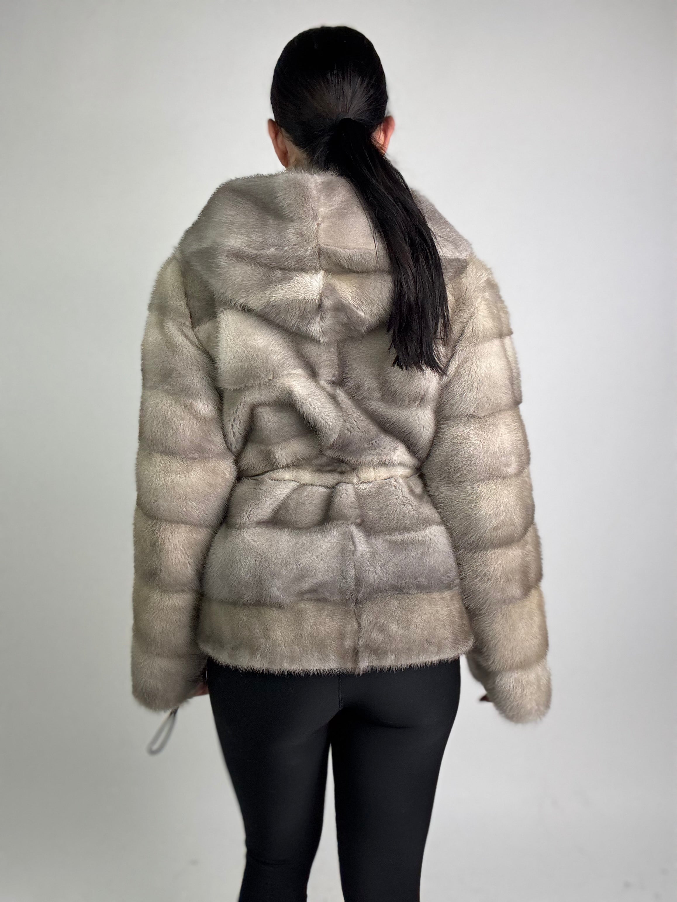 Giacca in visone cintura e cappuccio N234