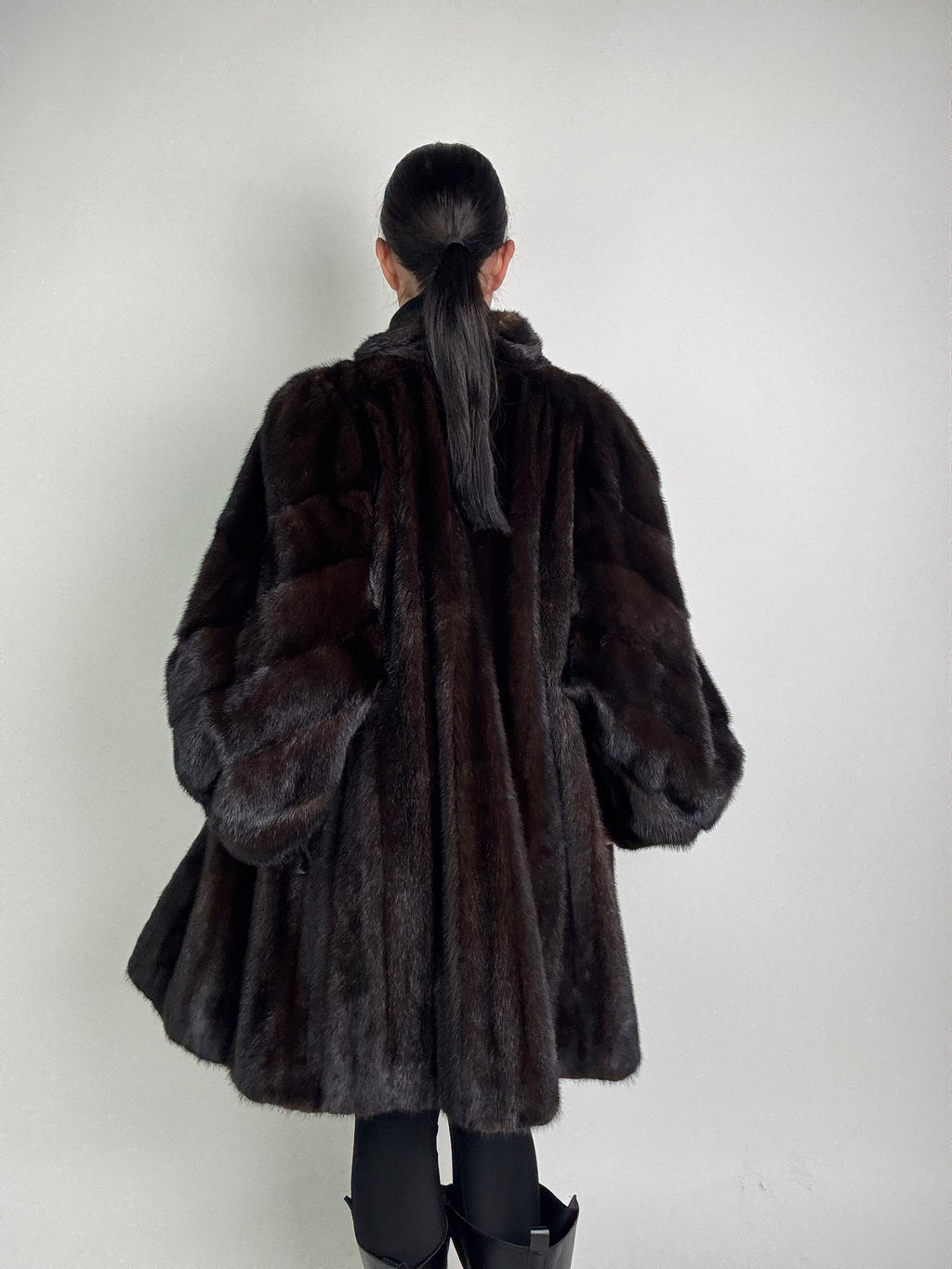 Cappotto in visone N401