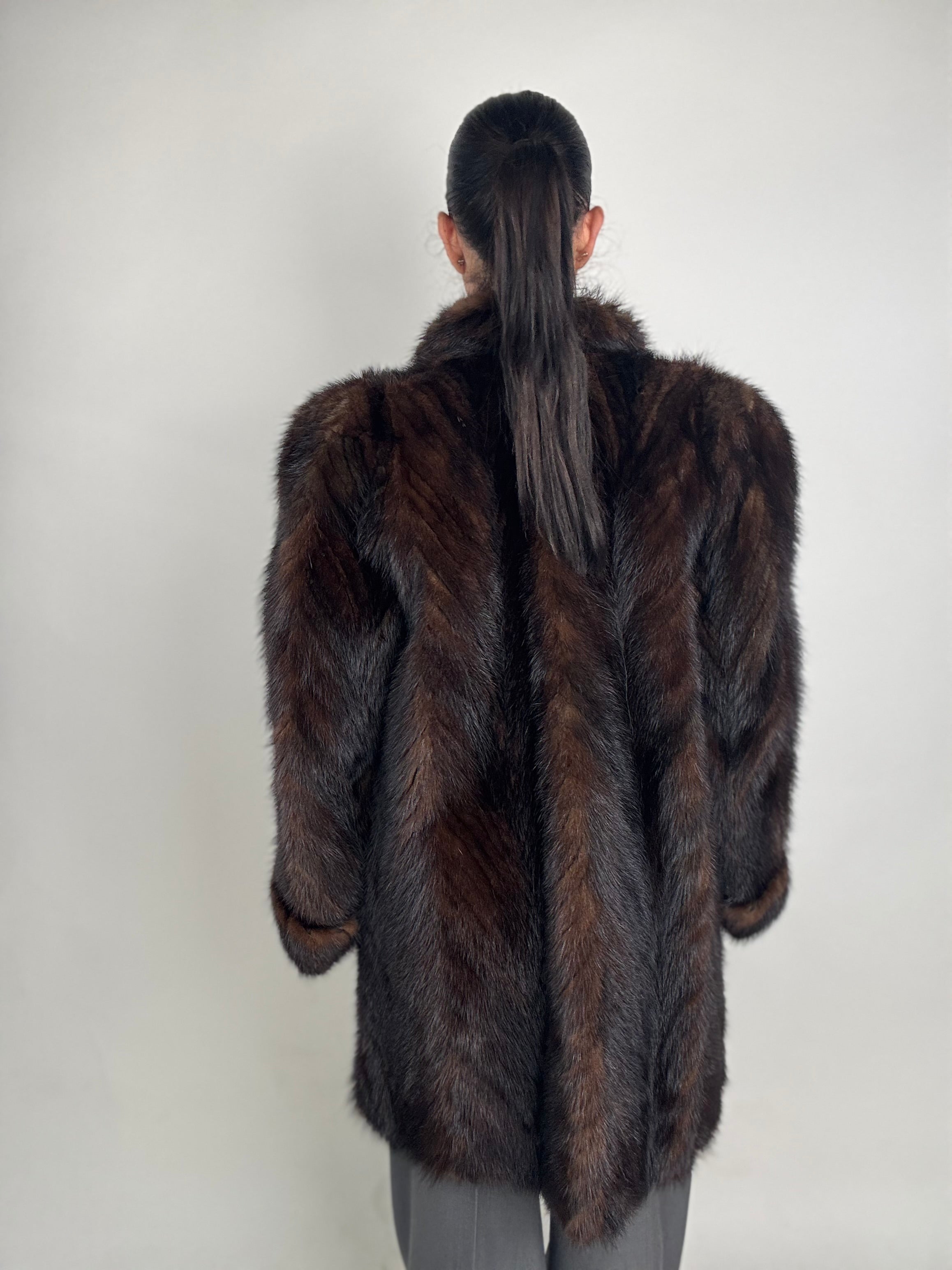 Cappotto in visone N467