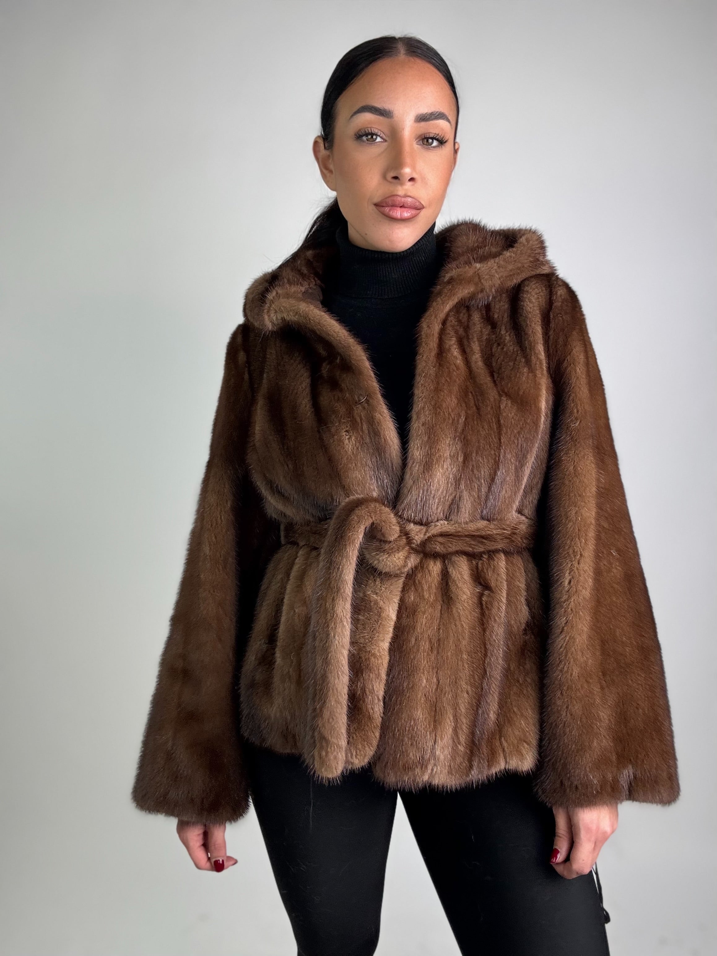 Giacca in visone cintura e cappuccio N233