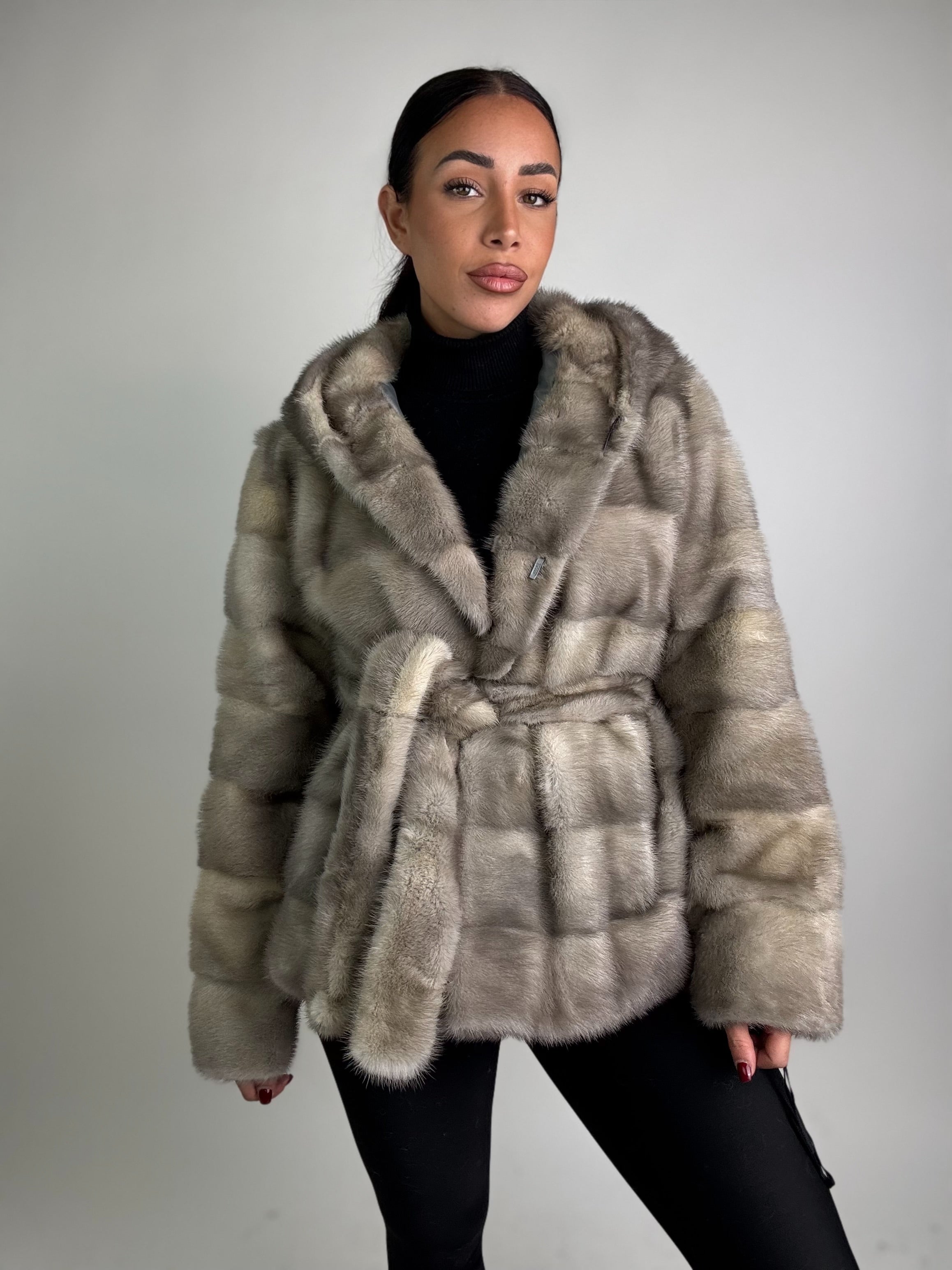 Giacca in visone cintura e cappuccio N234