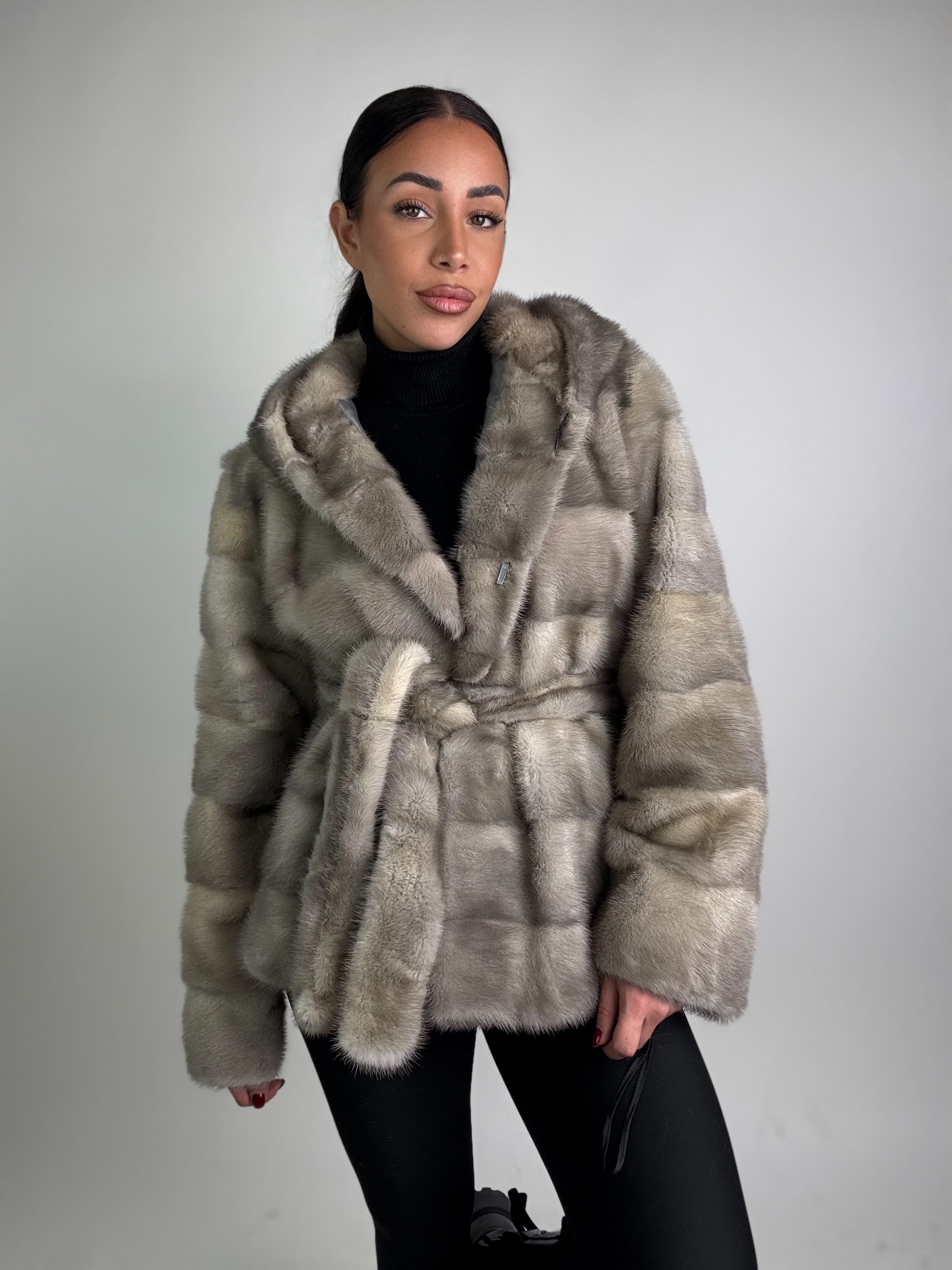 Giacca in visone cintura e cappuccio N234