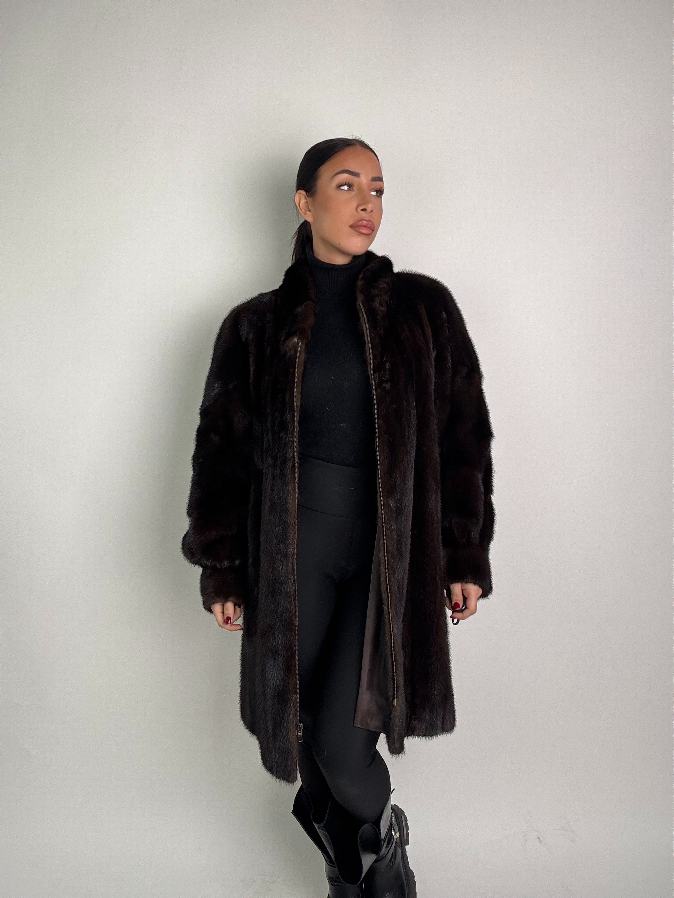 Cappotto in visone N401