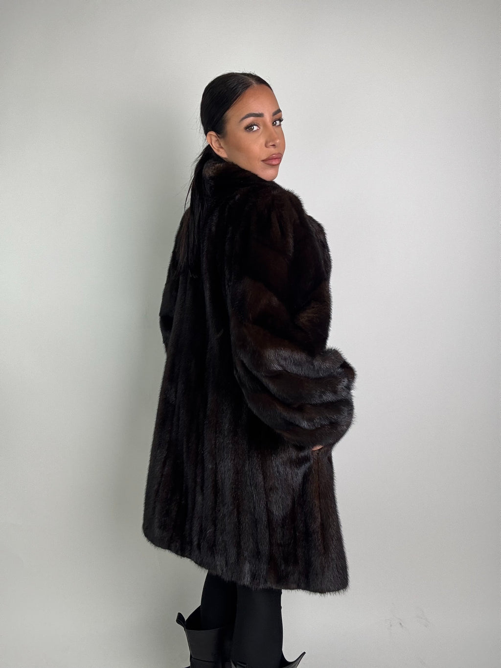 Cappotto in visone N401