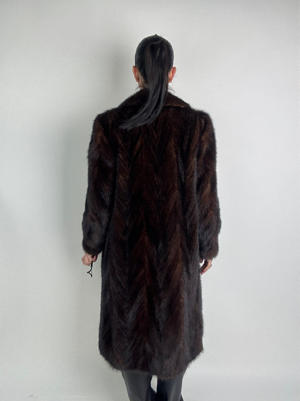 Cappotto in visone N549