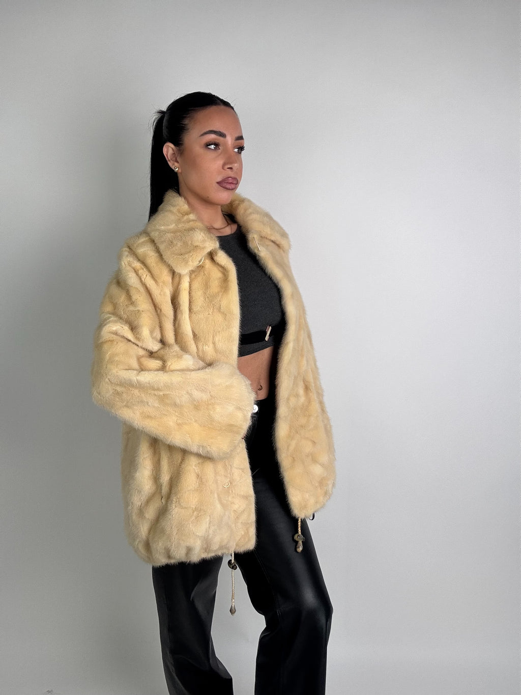 Cappotto in visone N546