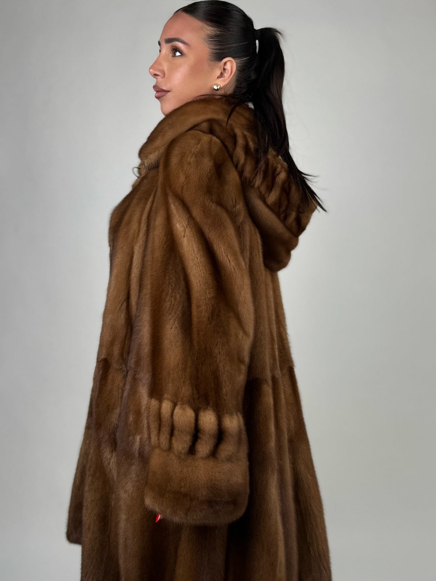 Cappotto in visone N674