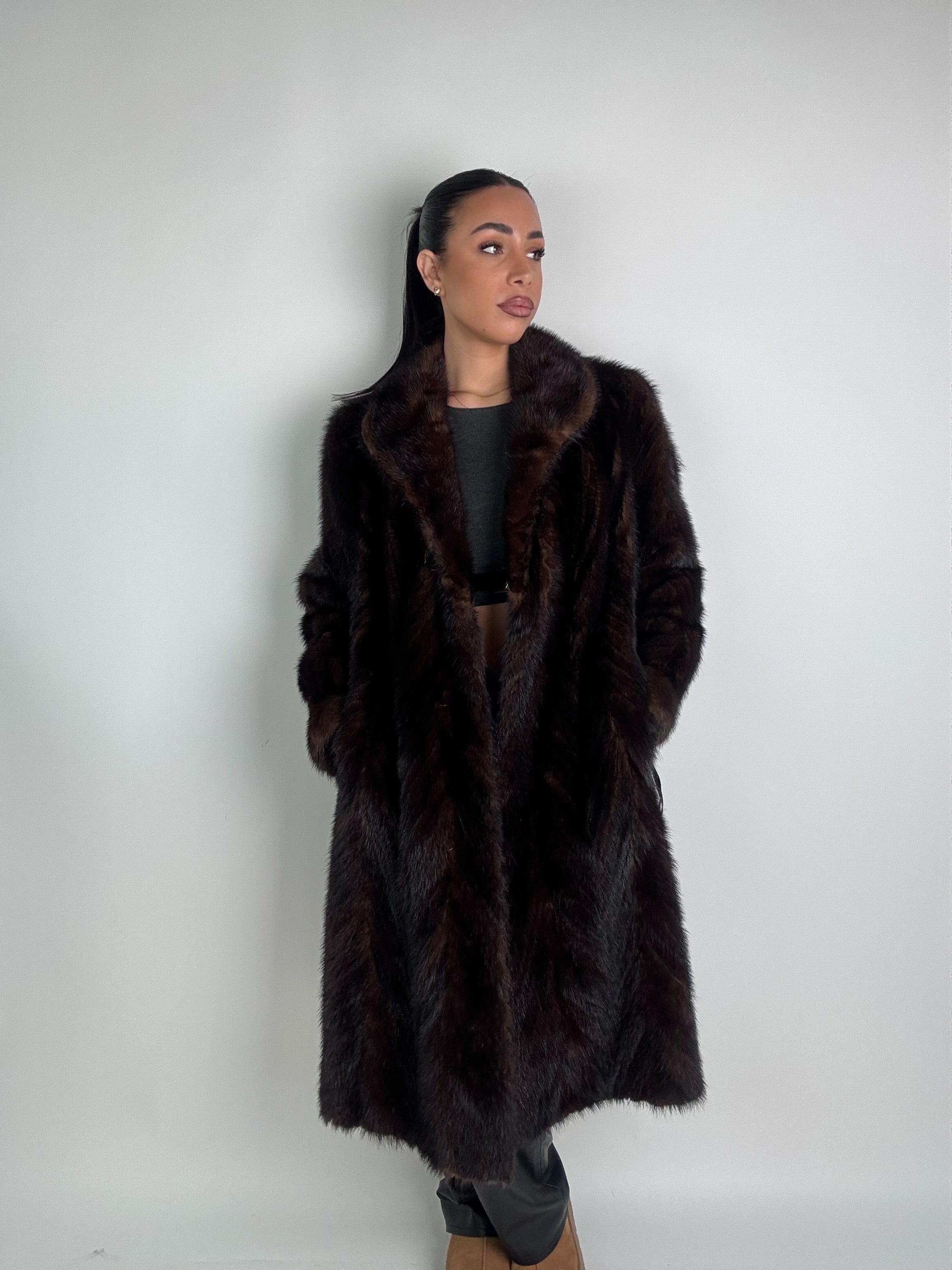 Cappotto in visone N549