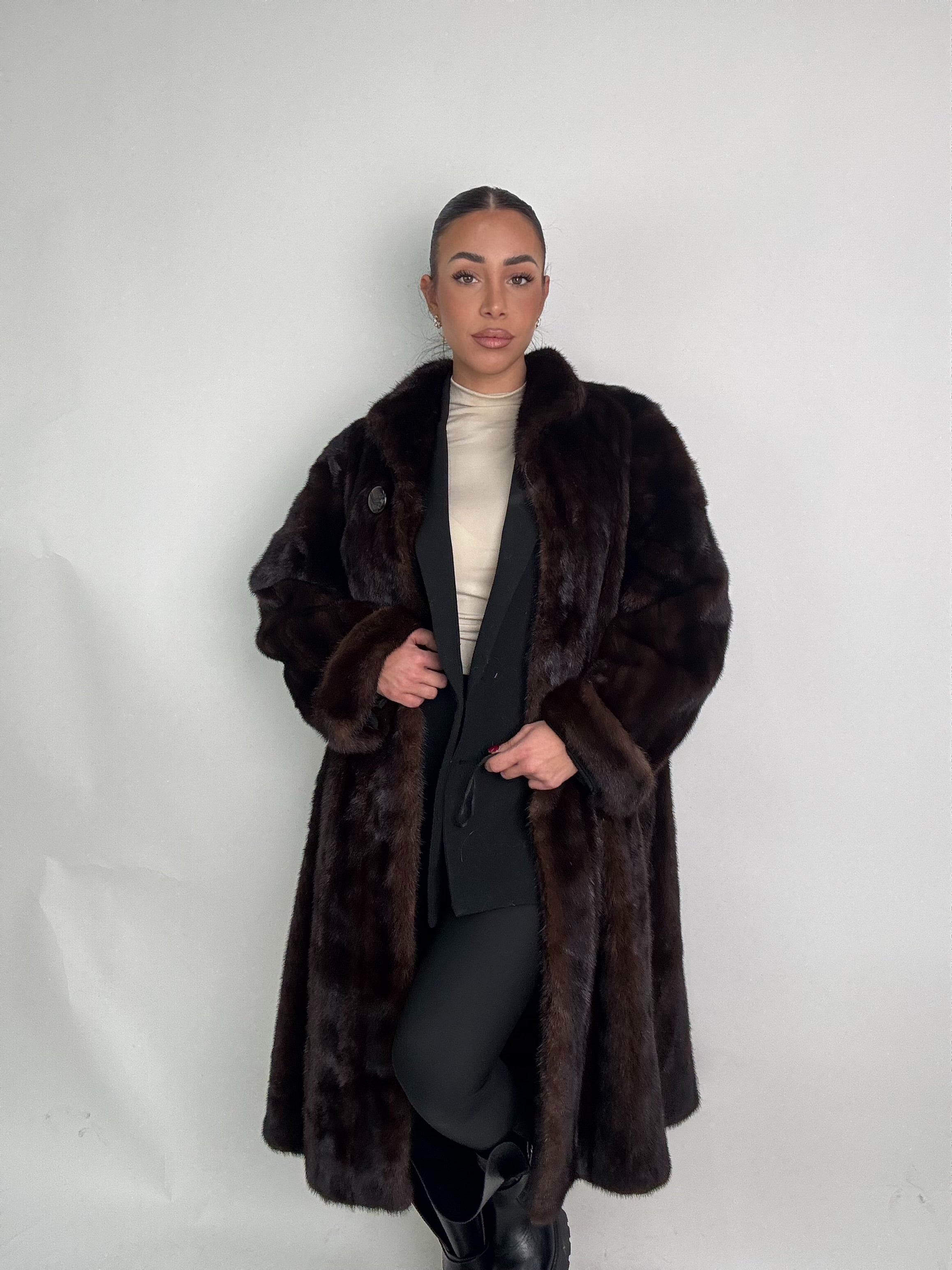 Cappotto in visone N403