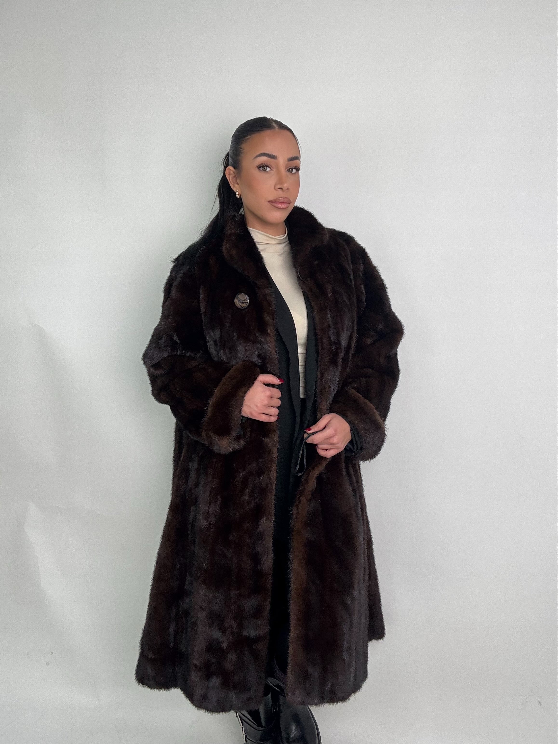 Cappotto in visone N403