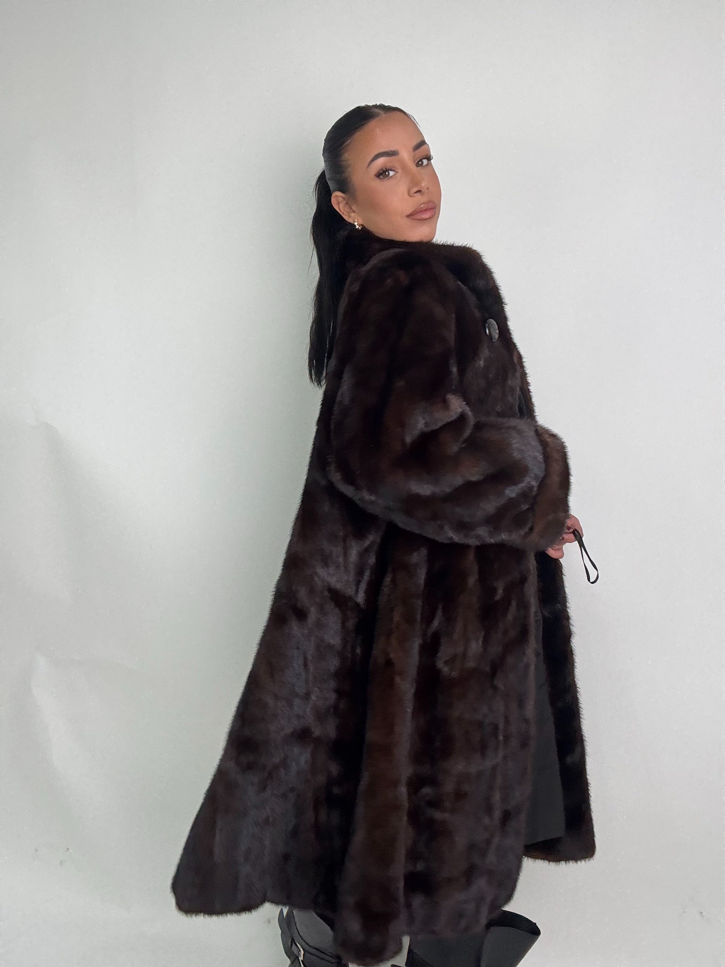 Cappotto in visone N403