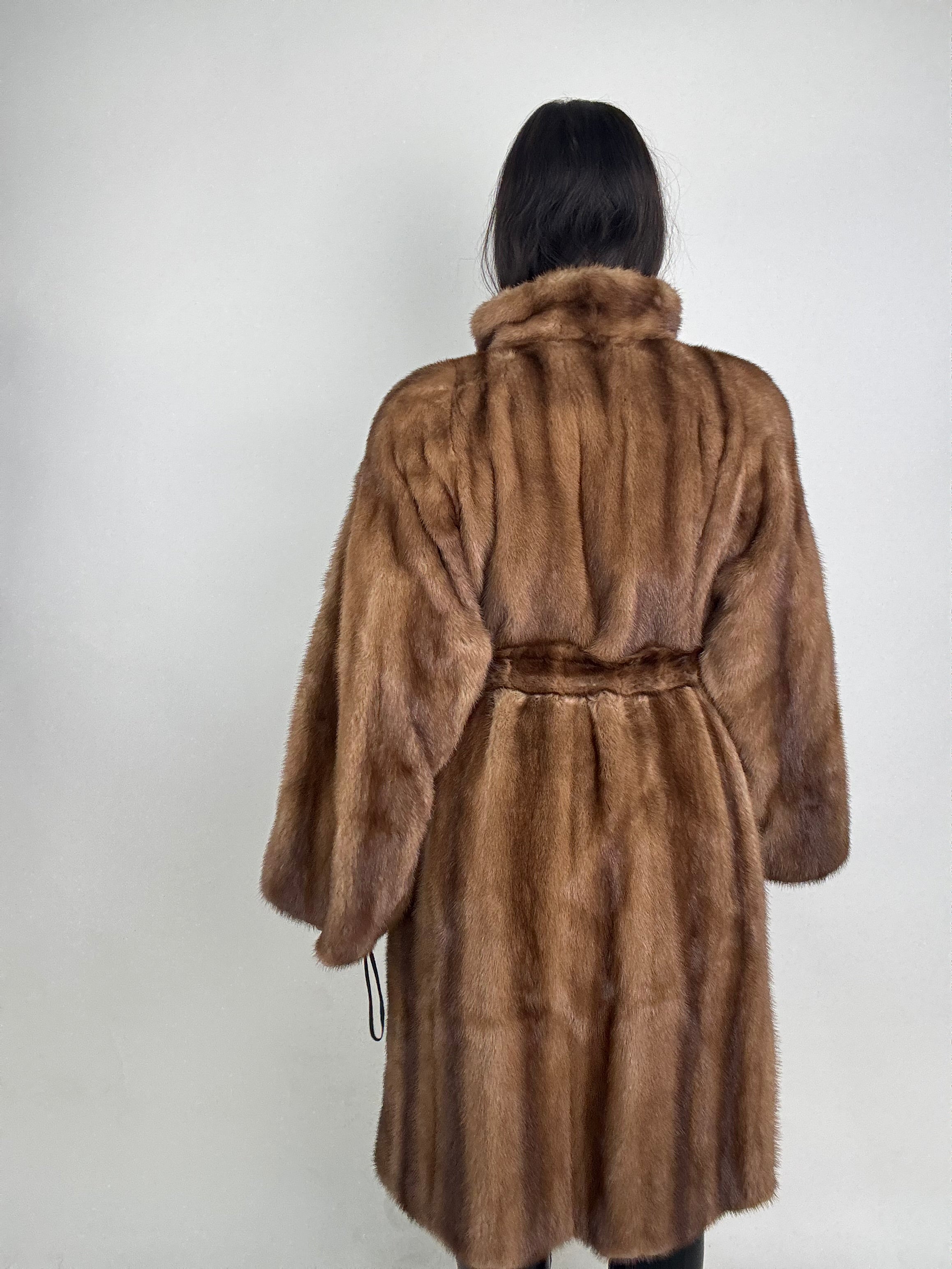 Cappotto in visone N468