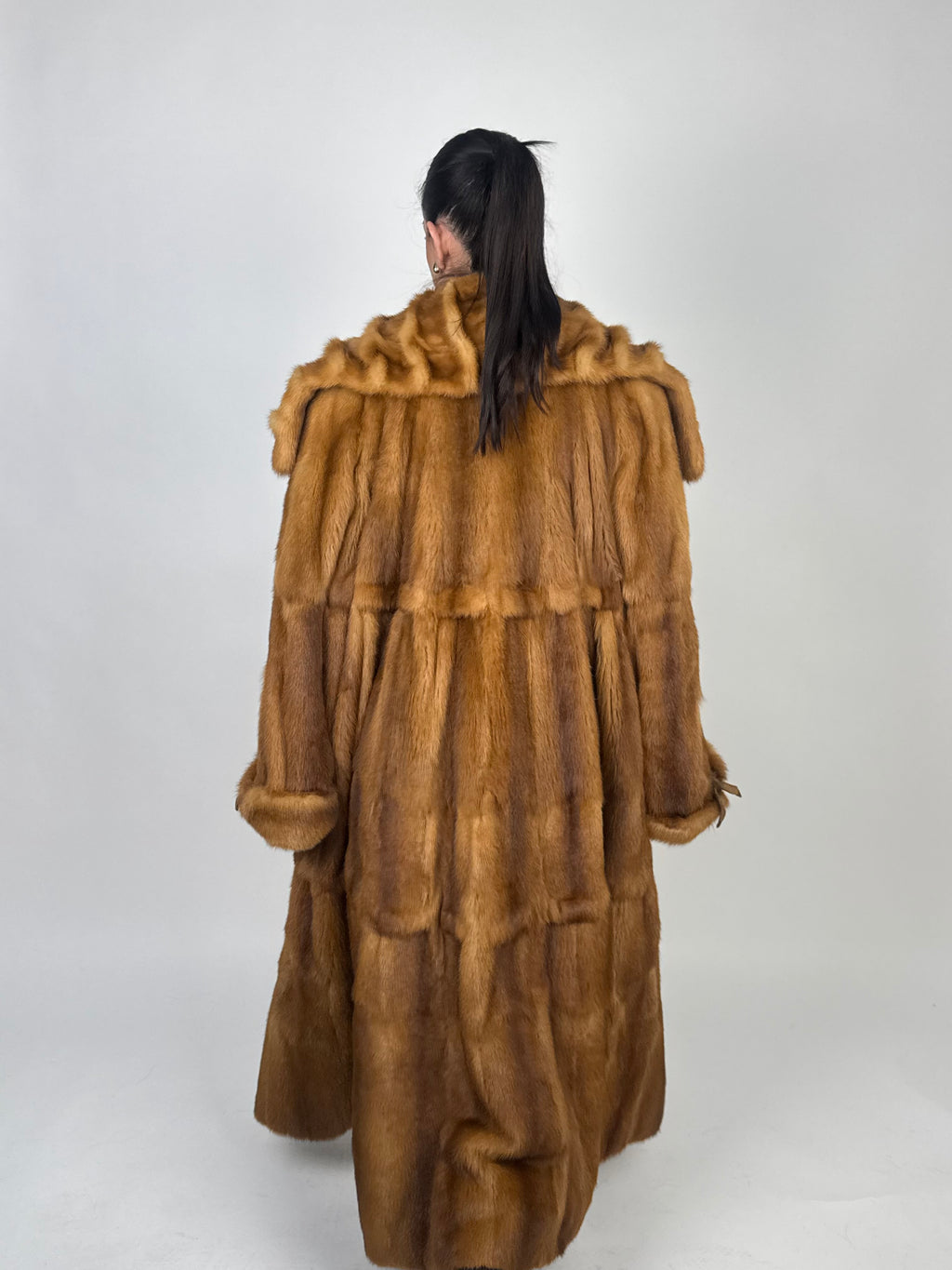 Cappotto in visone N642