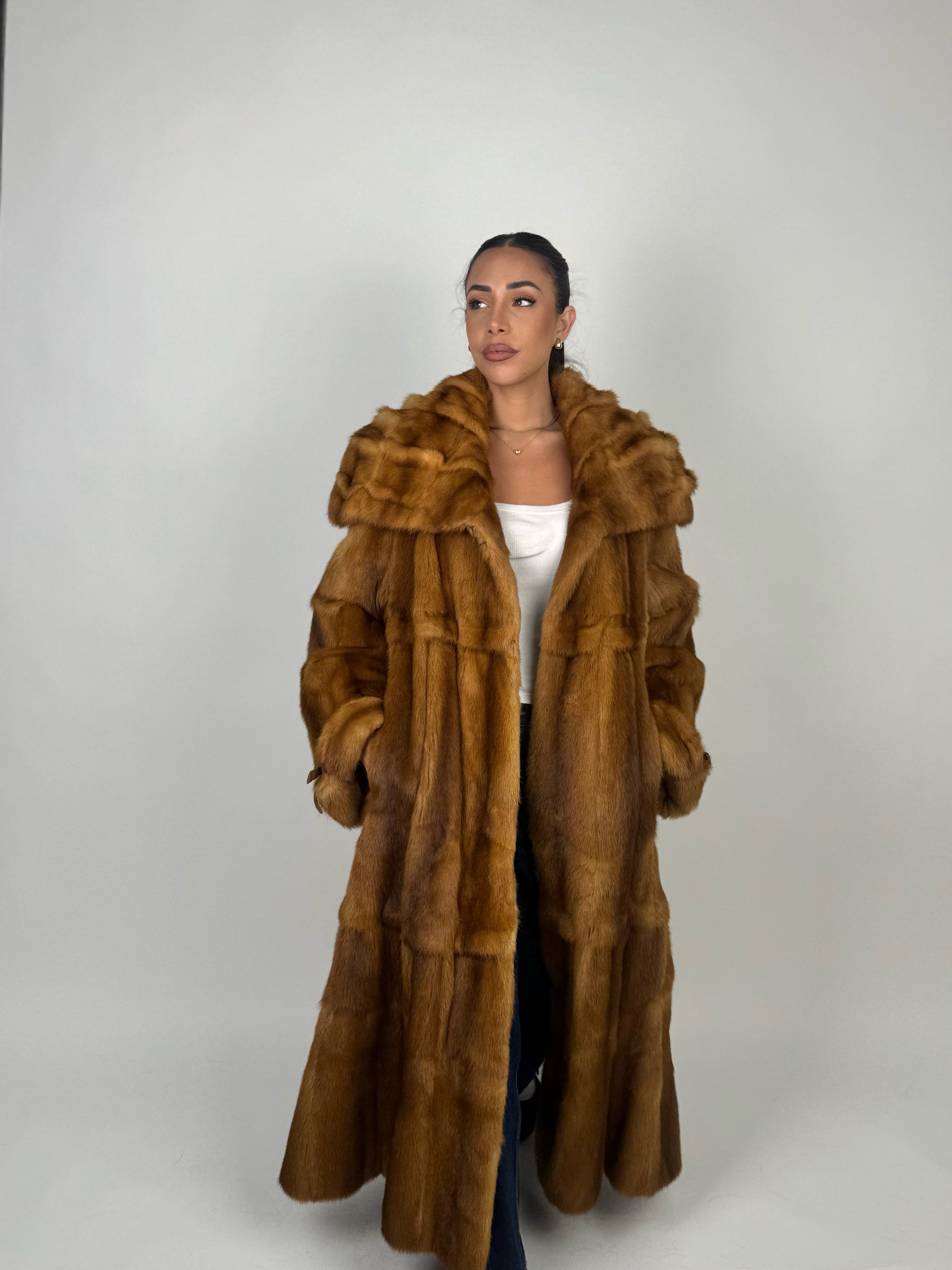 Cappotto in visone N642