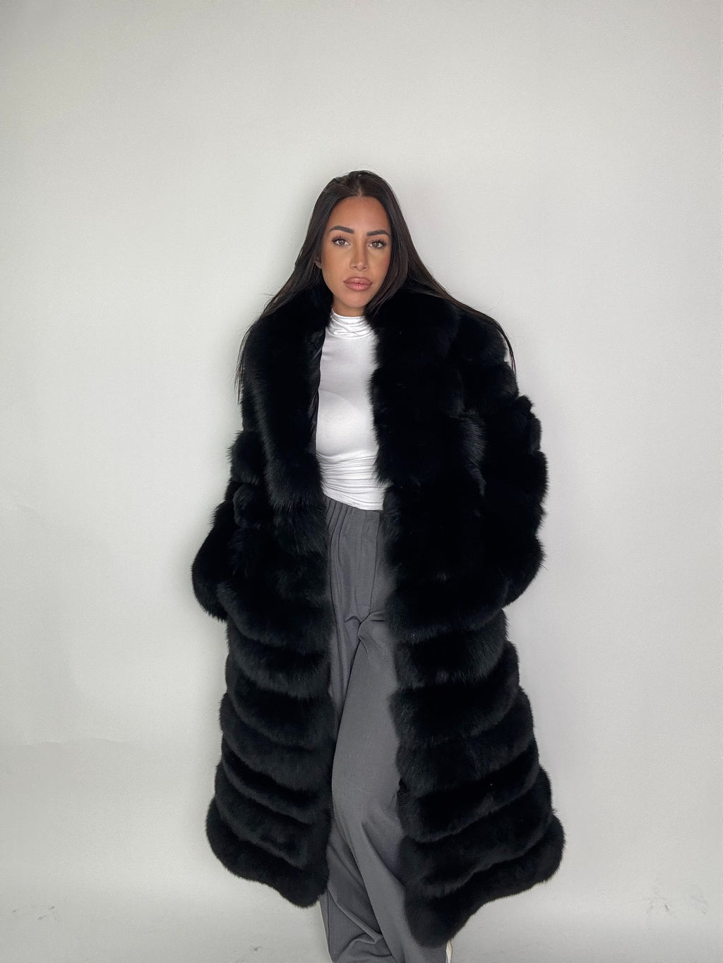 Cappotto in volpe total black N71