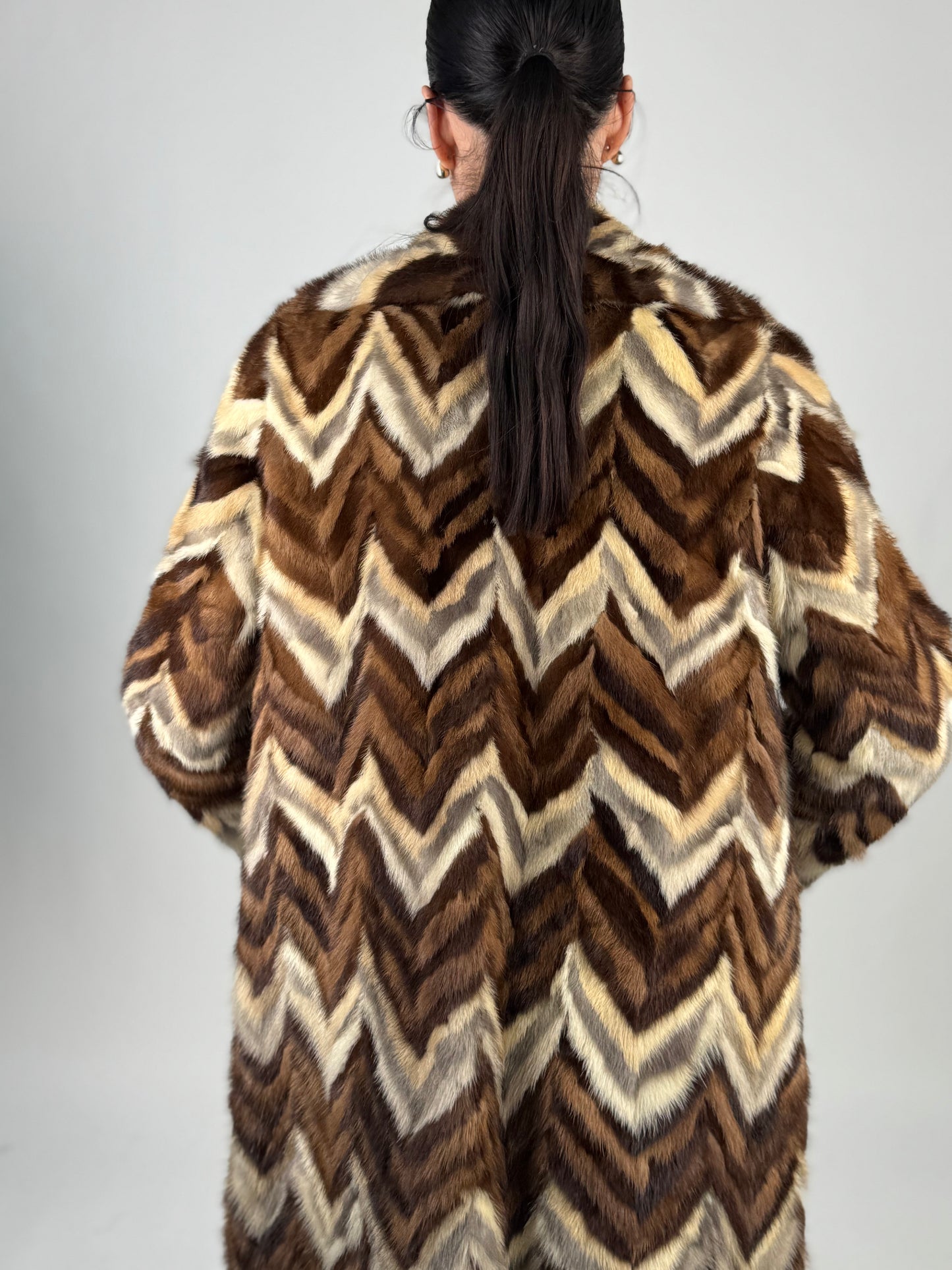 Cappotto in visone N643