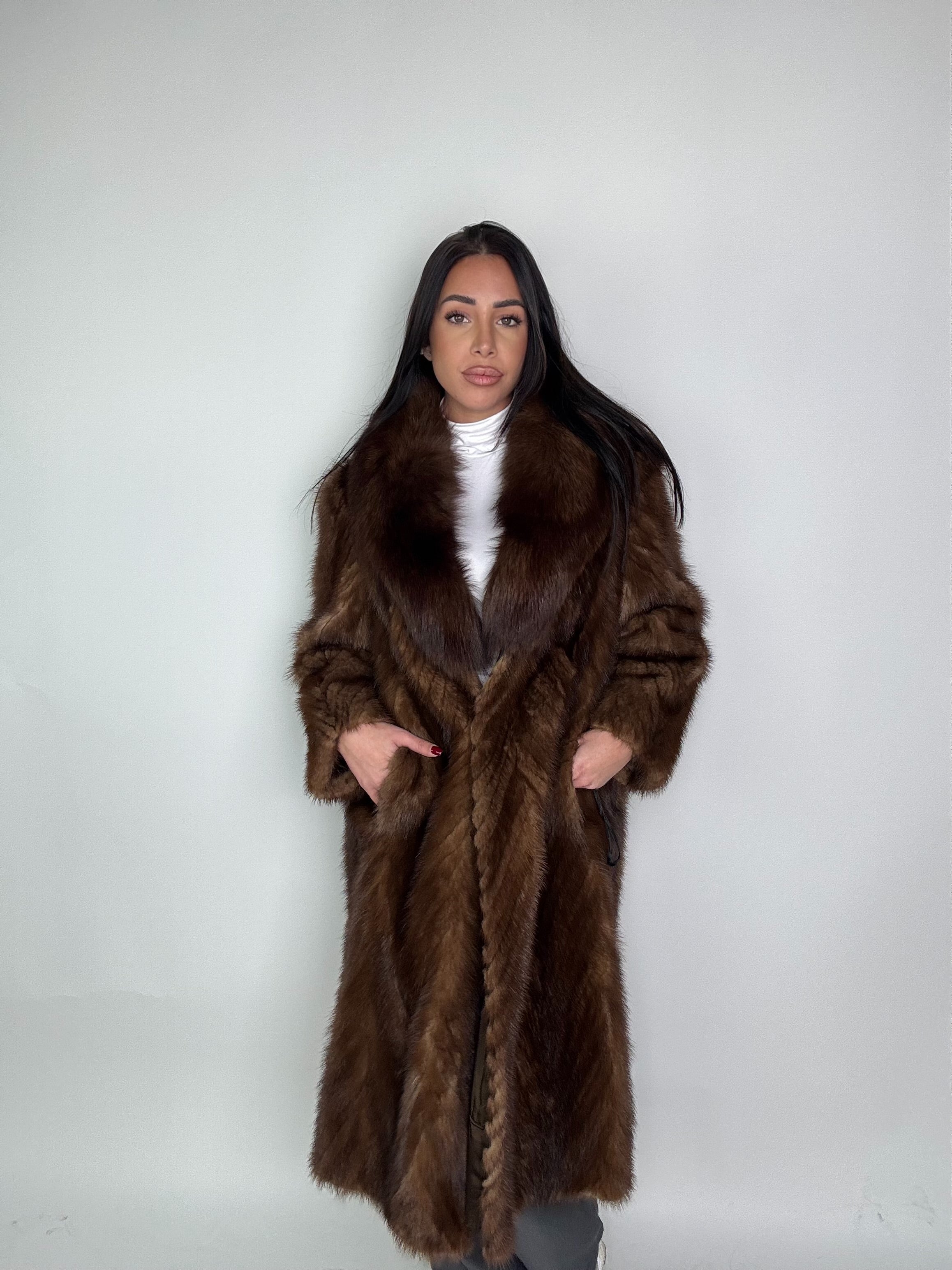 Cappotto in visone N404