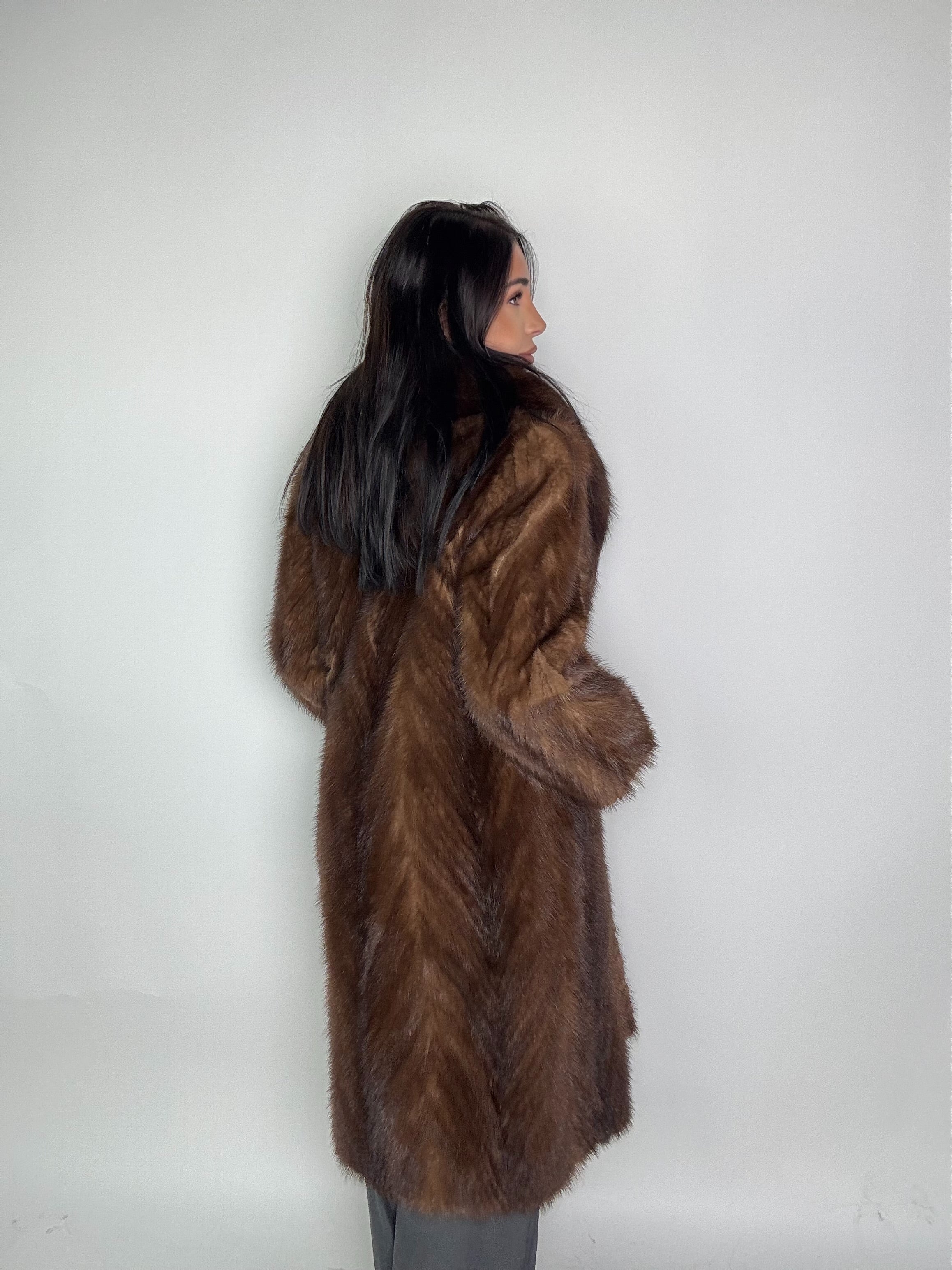 Cappotto in visone N404