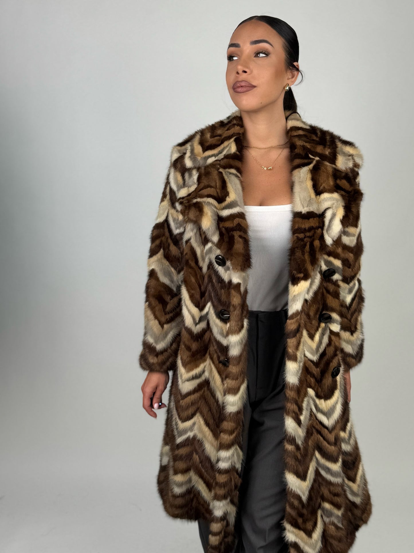 Cappotto in visone N643