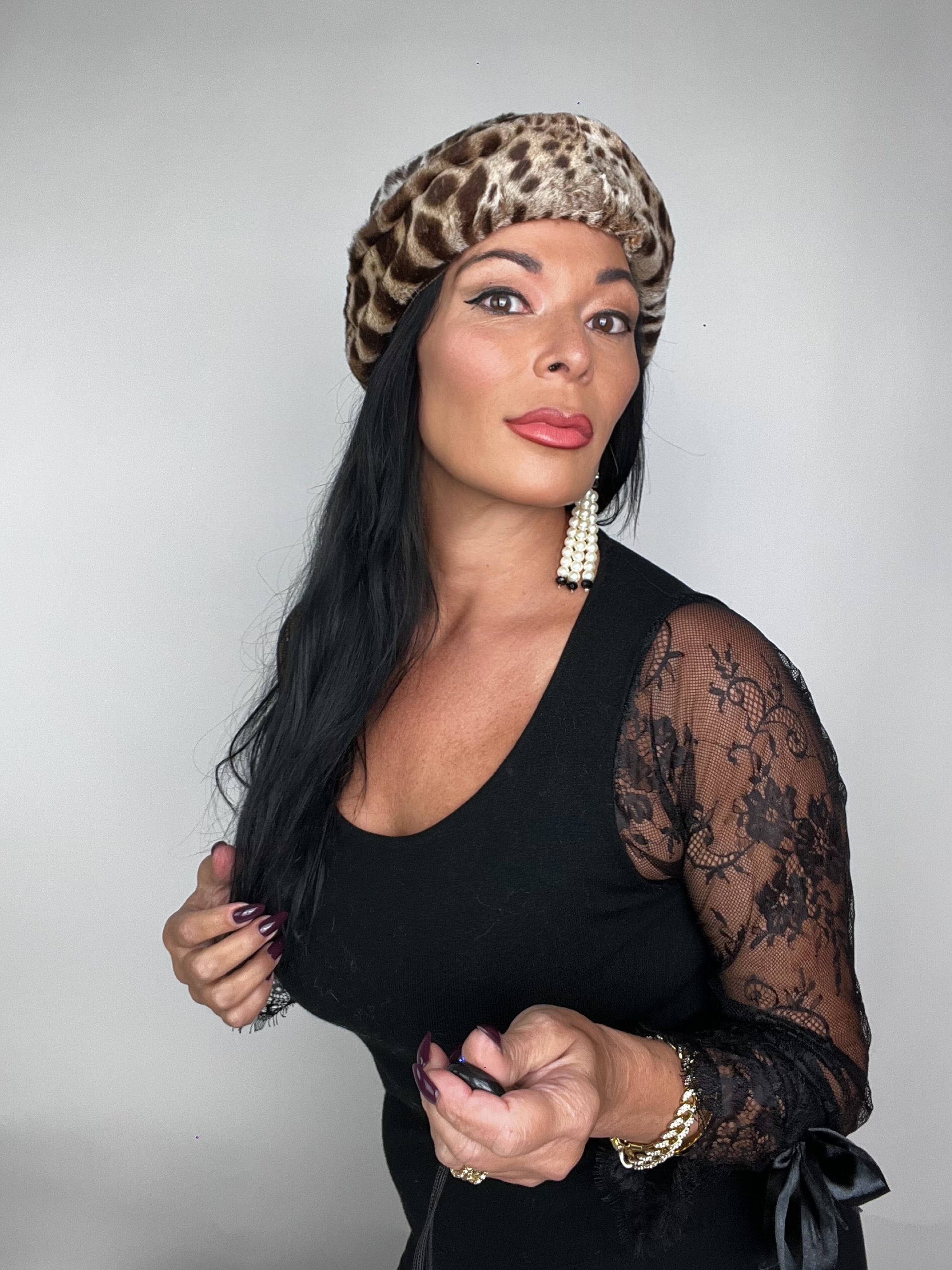 Cappello in leopardo 32