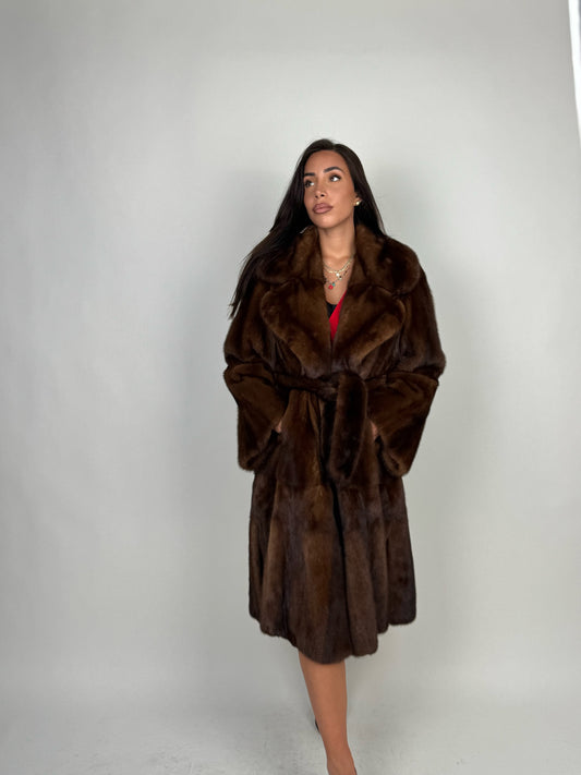 Cappotto in visone N675