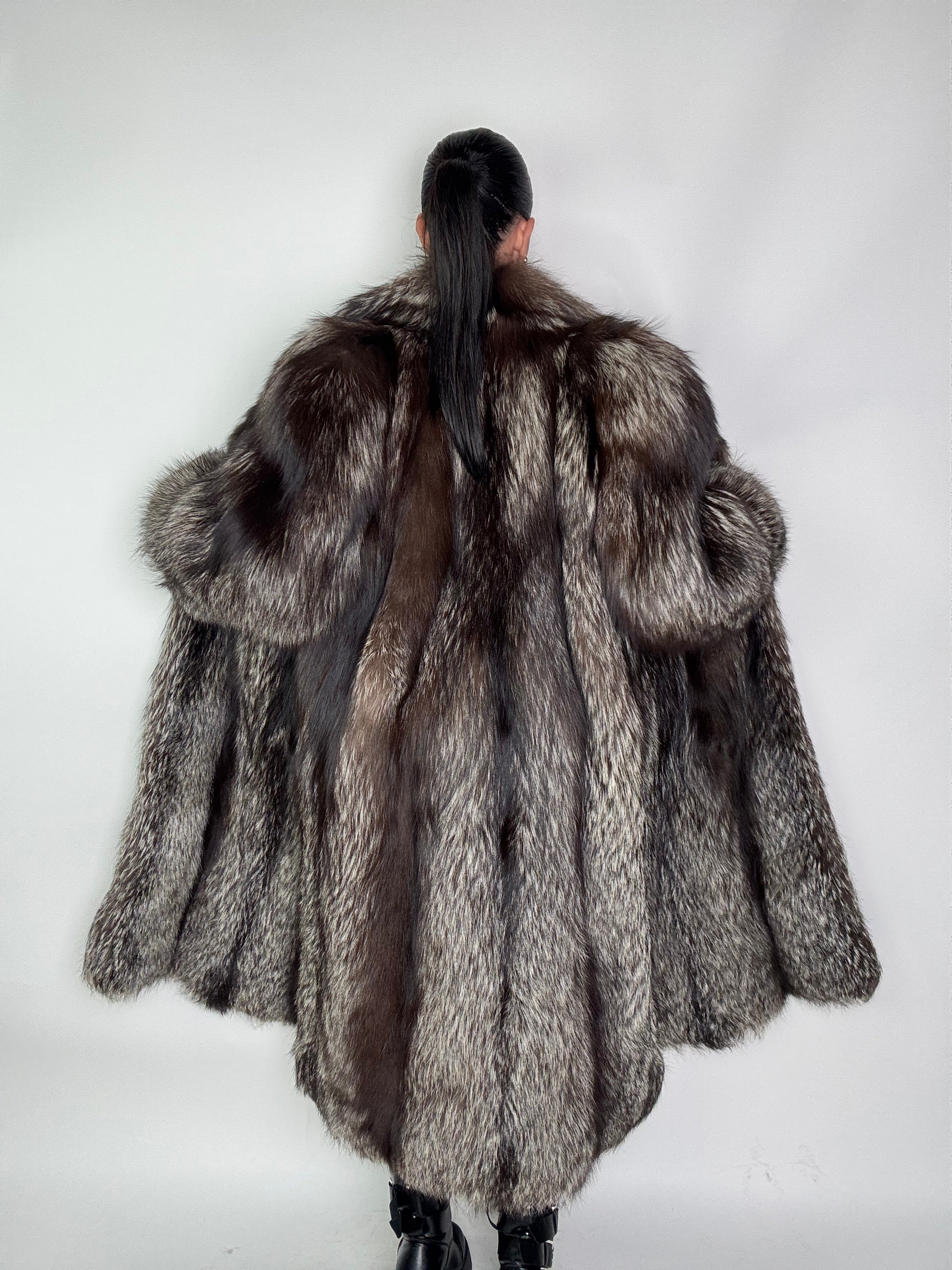 Cappotto in volpe argentata N72