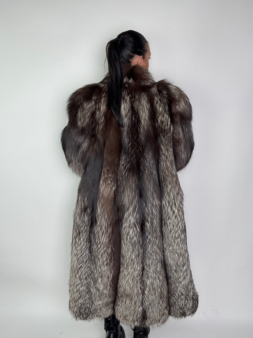 Cappotto in volpe argentata N72