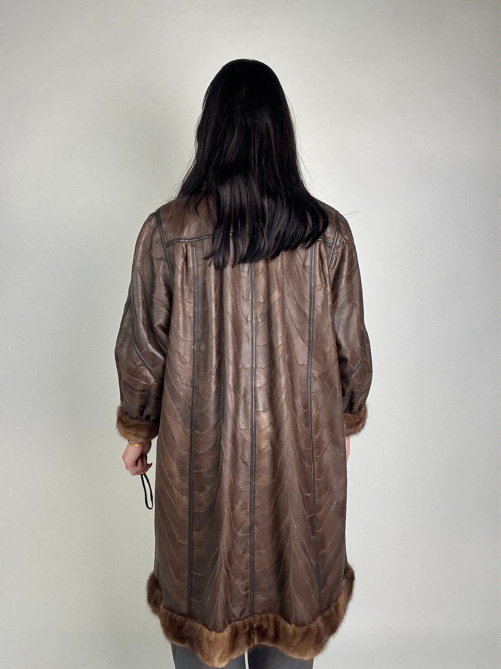 Cappotto in visone reversibile N563