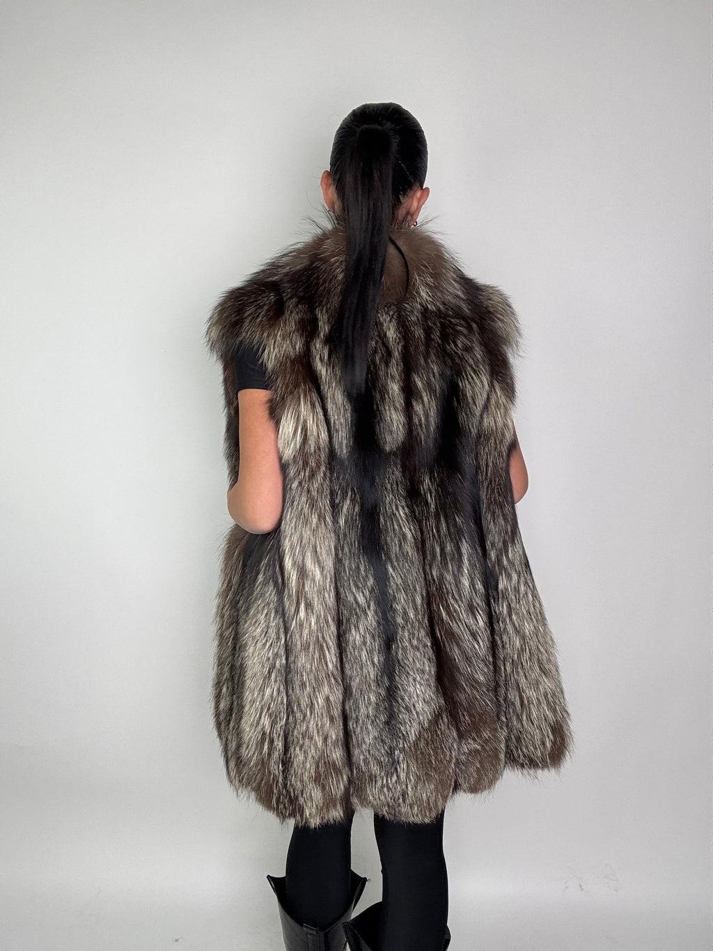 Smanicato in volpe argentata N77