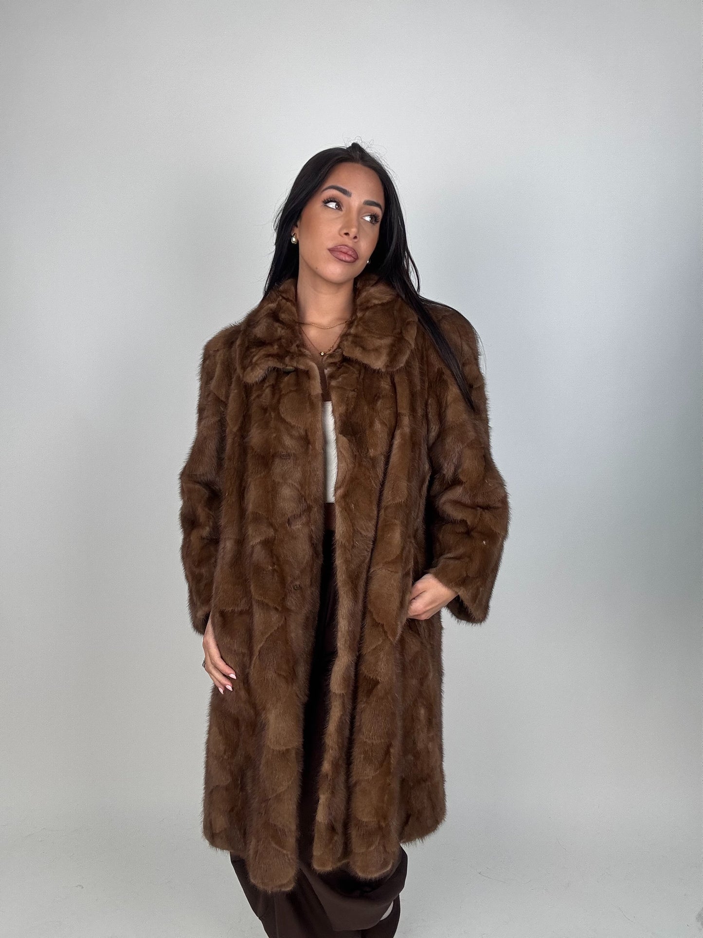 Cappotto in visone N645