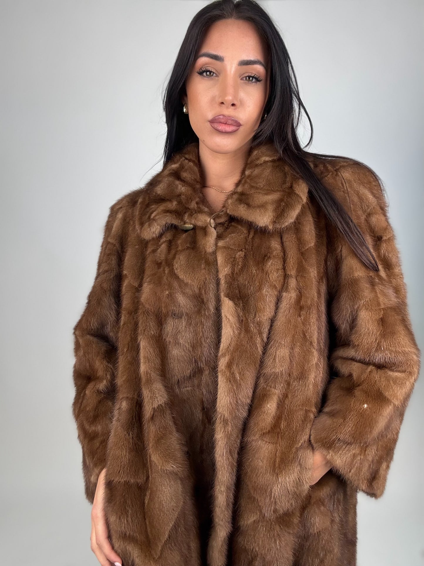 Cappotto in visone N645
